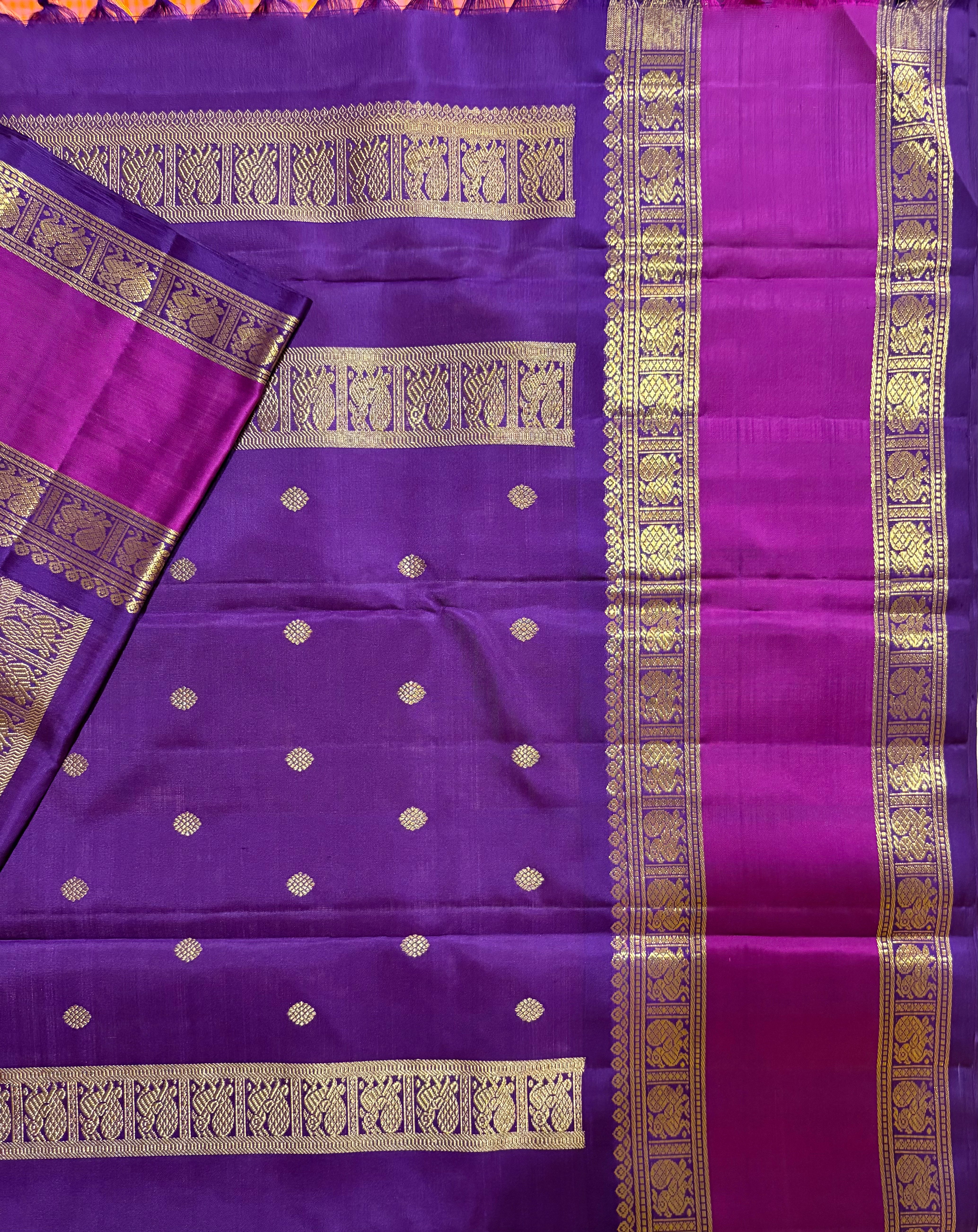 Kanagambaram pattani kattam Korvai Kanjivaram Silk saree with purple border - RK0563