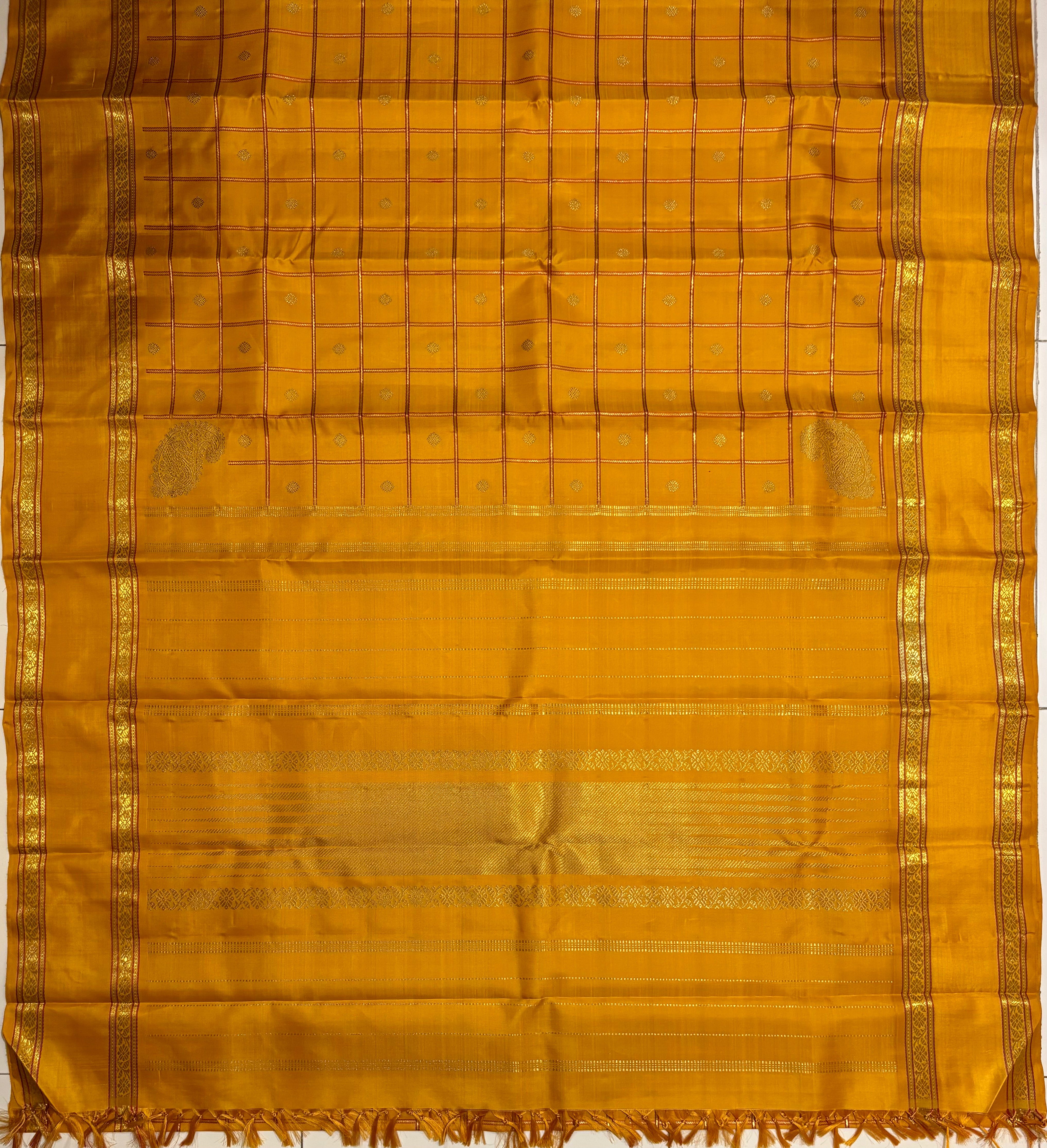 Golden Mustard Veldhari Kattam Monotone Kanjivaram Silk Saree - RK0555