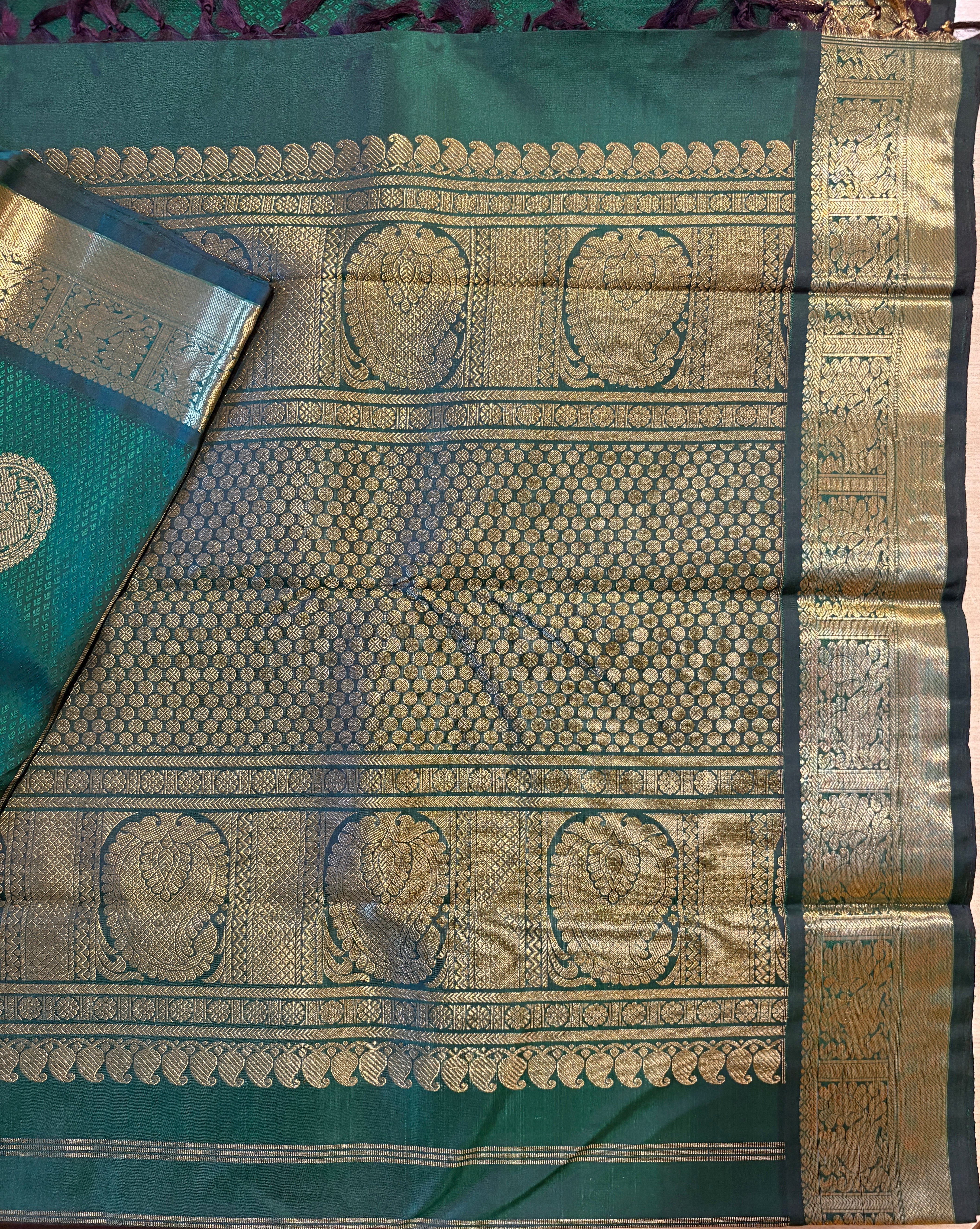 Bottle green Monotone Kanjivaram Silk Saree with jacquard weave - RK0181