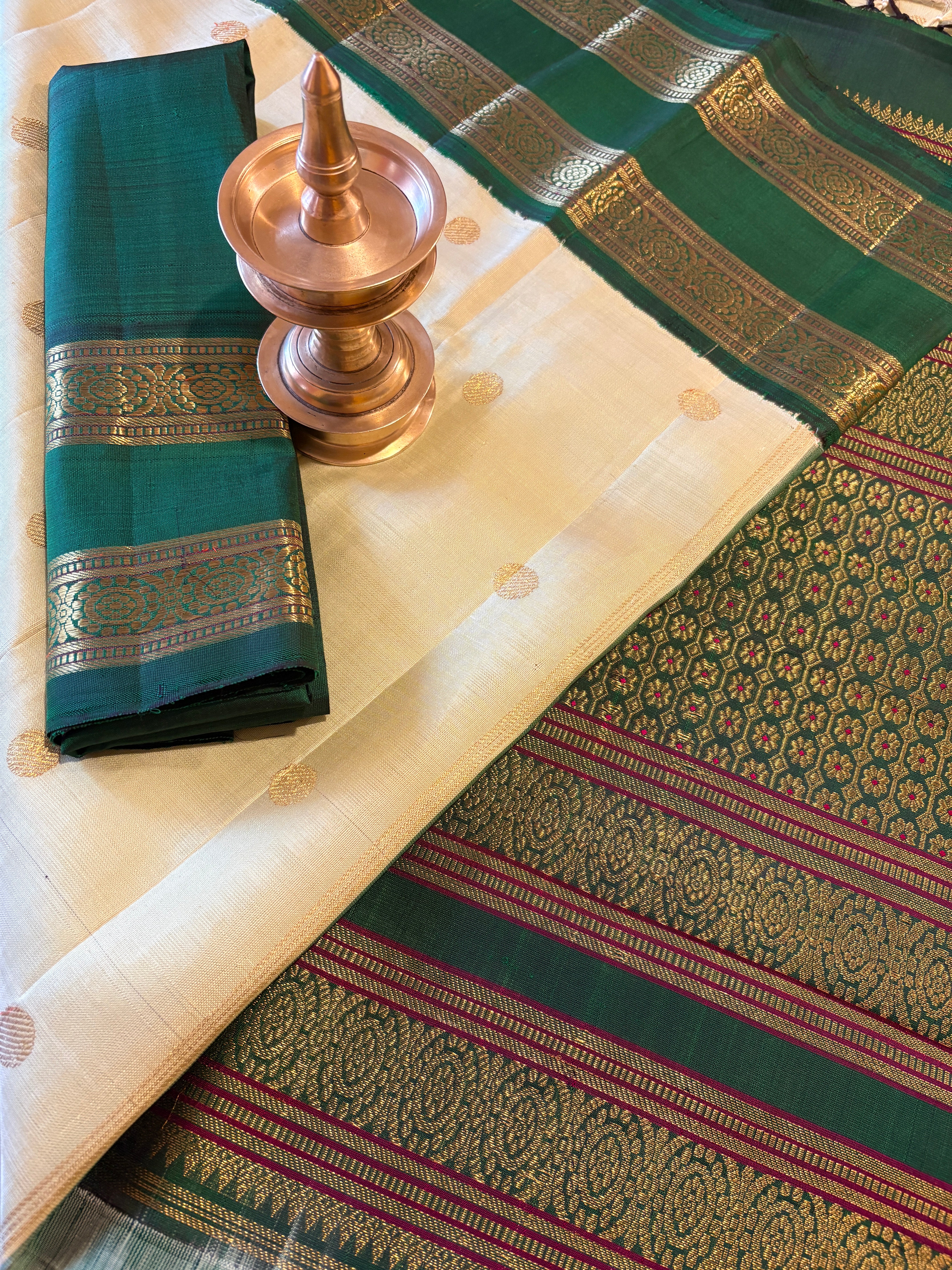 Vintage recreation Light Cardamom green korvai kanjivaram Silk Saree with Dark green border - RK0762