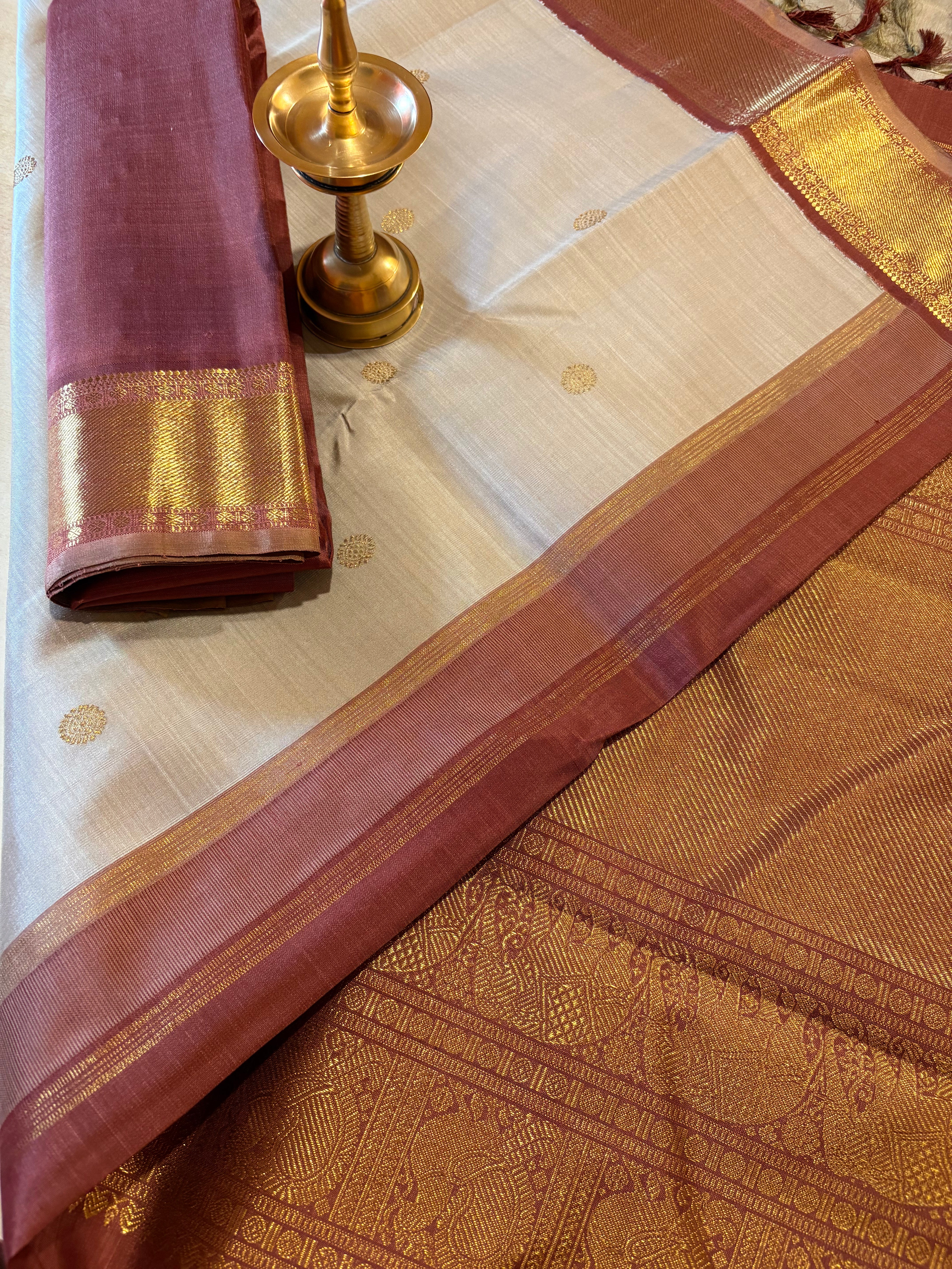 Light Cool Grey Korvai Kanchivaram Silk Saree with  woody brown border - RK076