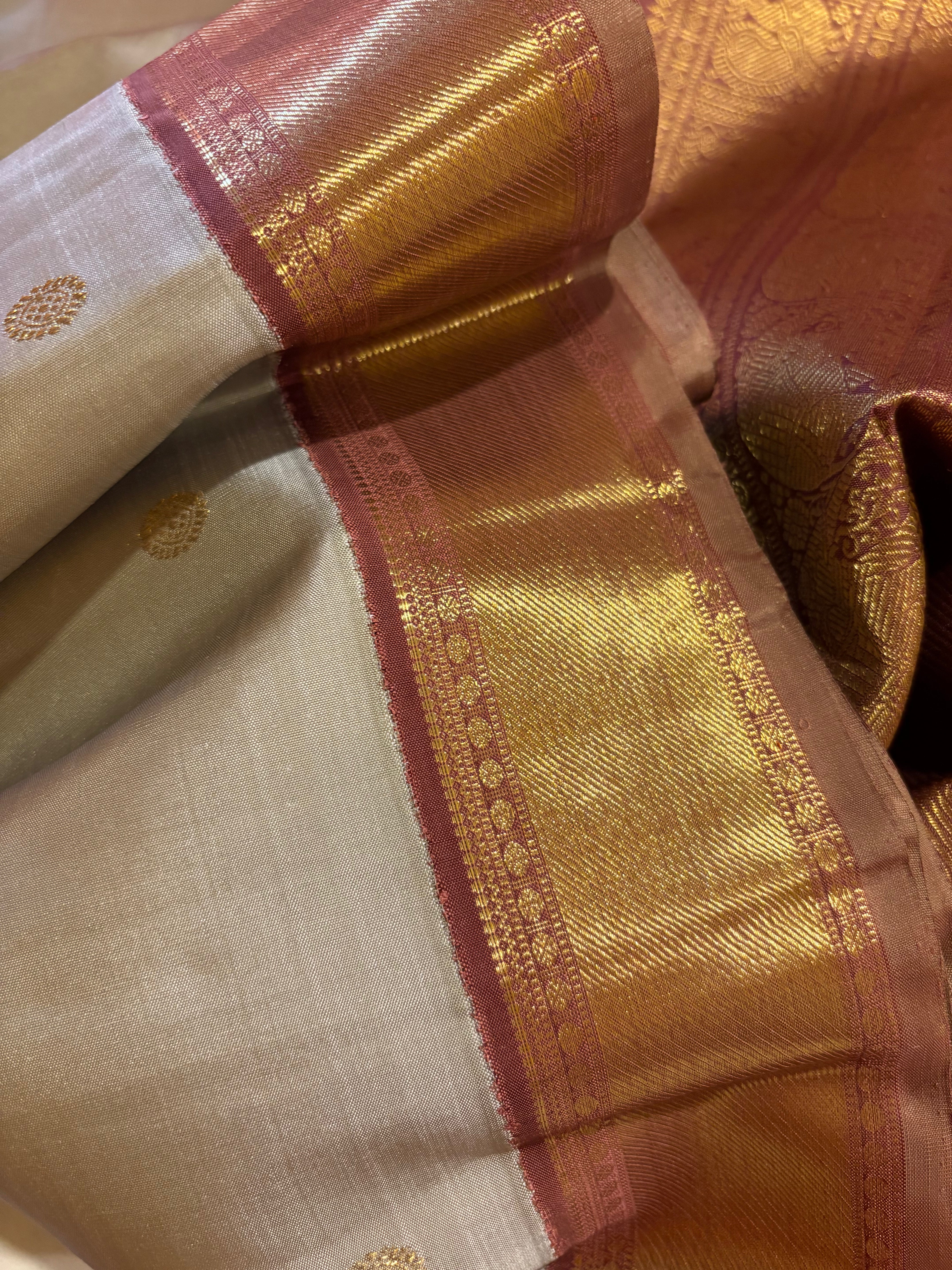 Light Cool Grey Korvai Kanchivaram Silk Saree with  woody brown border - RK076
