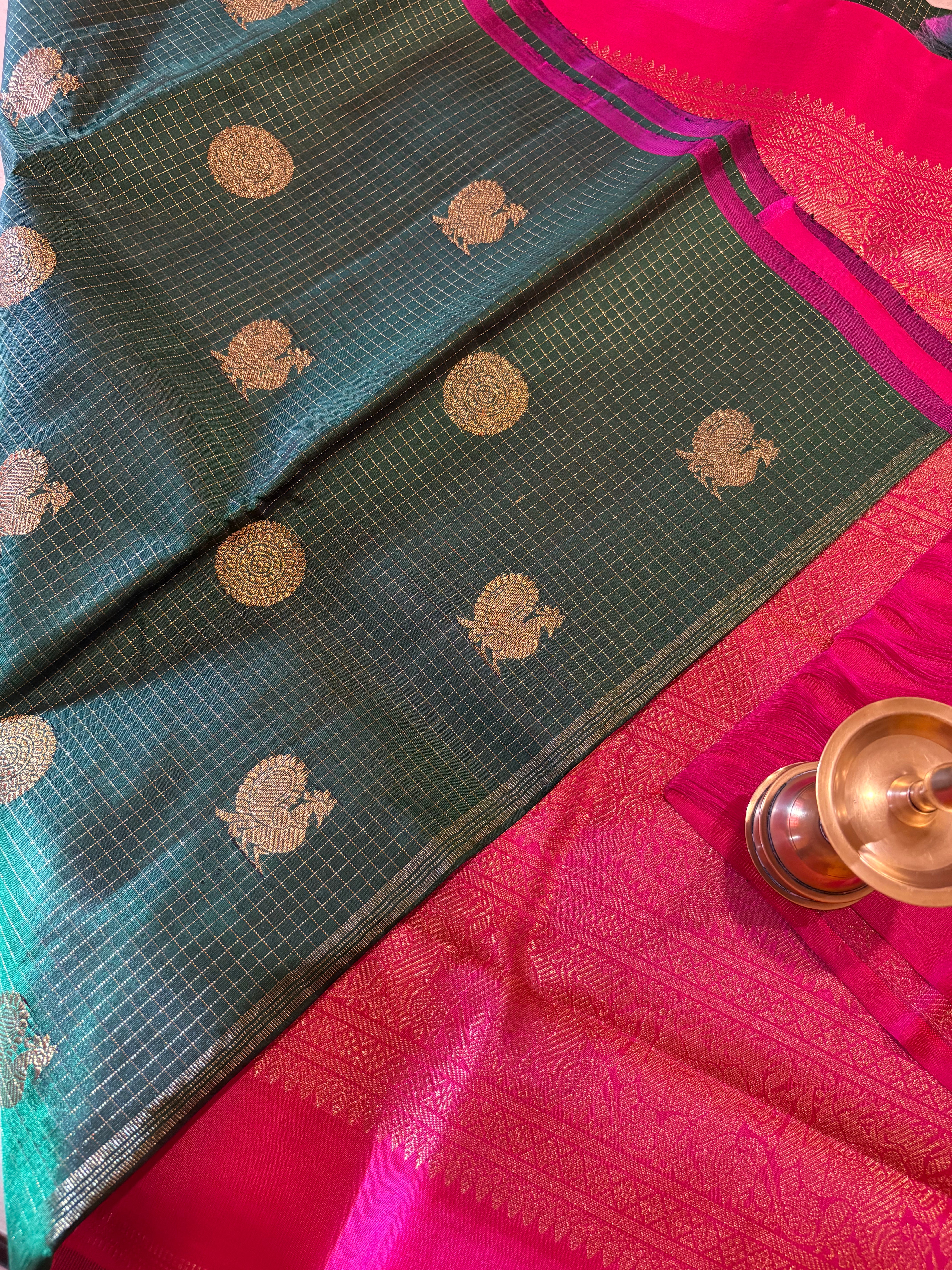 Karum Pachchai Borderless Kanjivaram Silk Saree with Zari kattam - RK0339