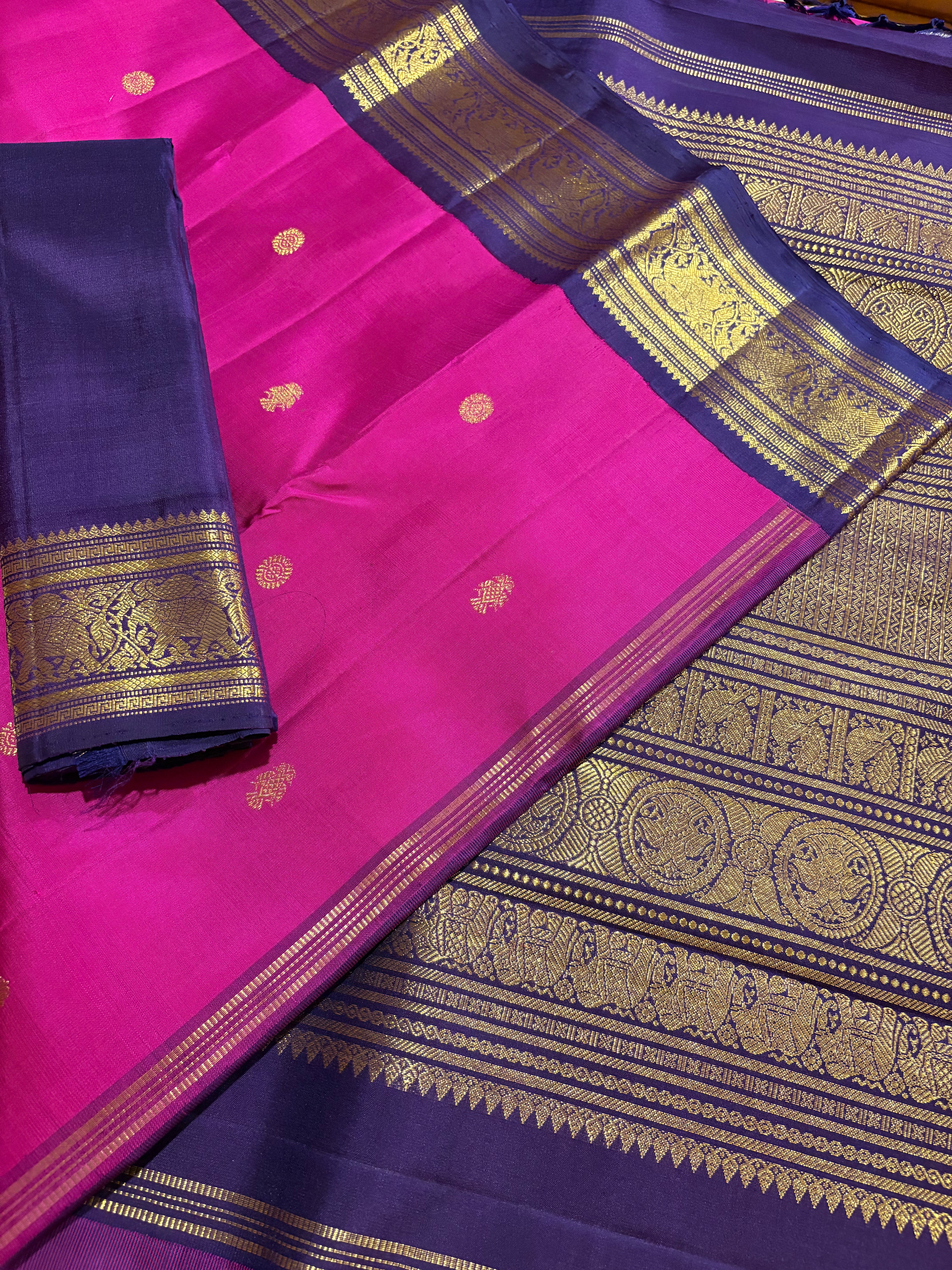 Vintage Pink Korvai Kanjivaram Silk Saree with Navy blue border - RK0568
