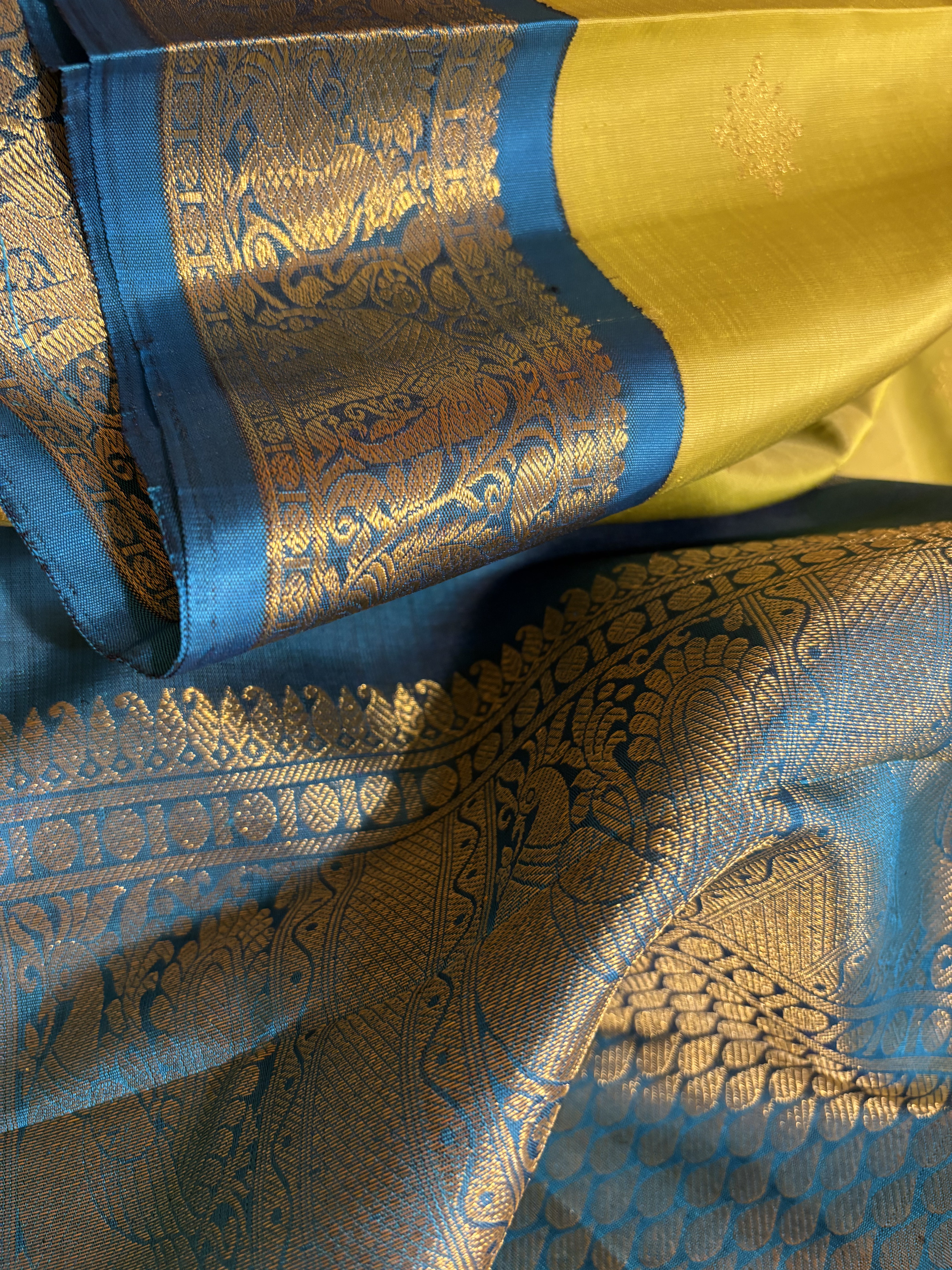Green Sampanga Korvai Kanjivaram Silk Saree with Ananda Blue Border - RK0375