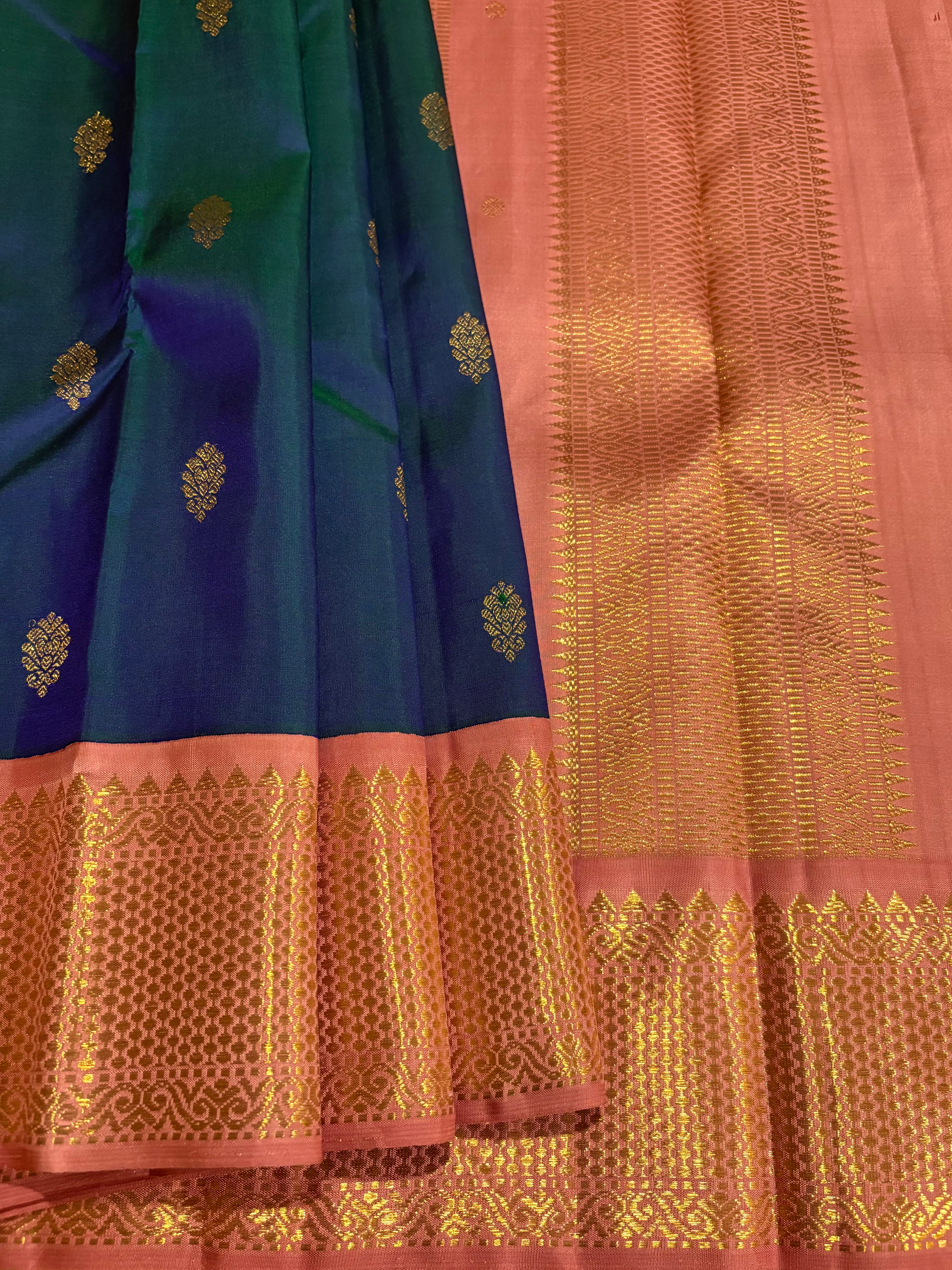 MayilKazhuthu colour Korvai Handloom Kanjivaram Silk Saree with Onion Pink border - RK0412