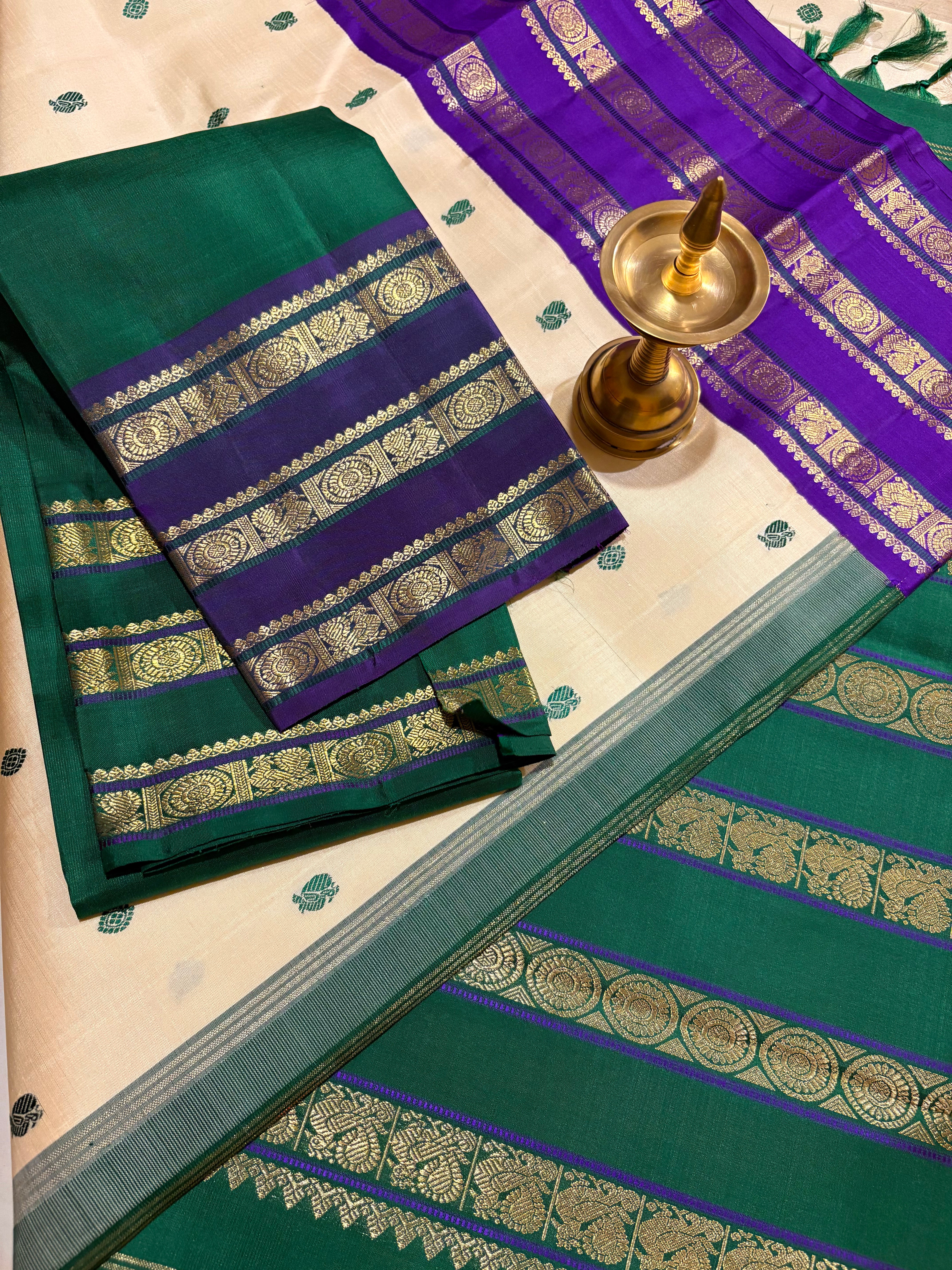 Rich Cream Korvai Handloom Kanjivaram Silk Saree with Ganga Jamuna Border - RK0248