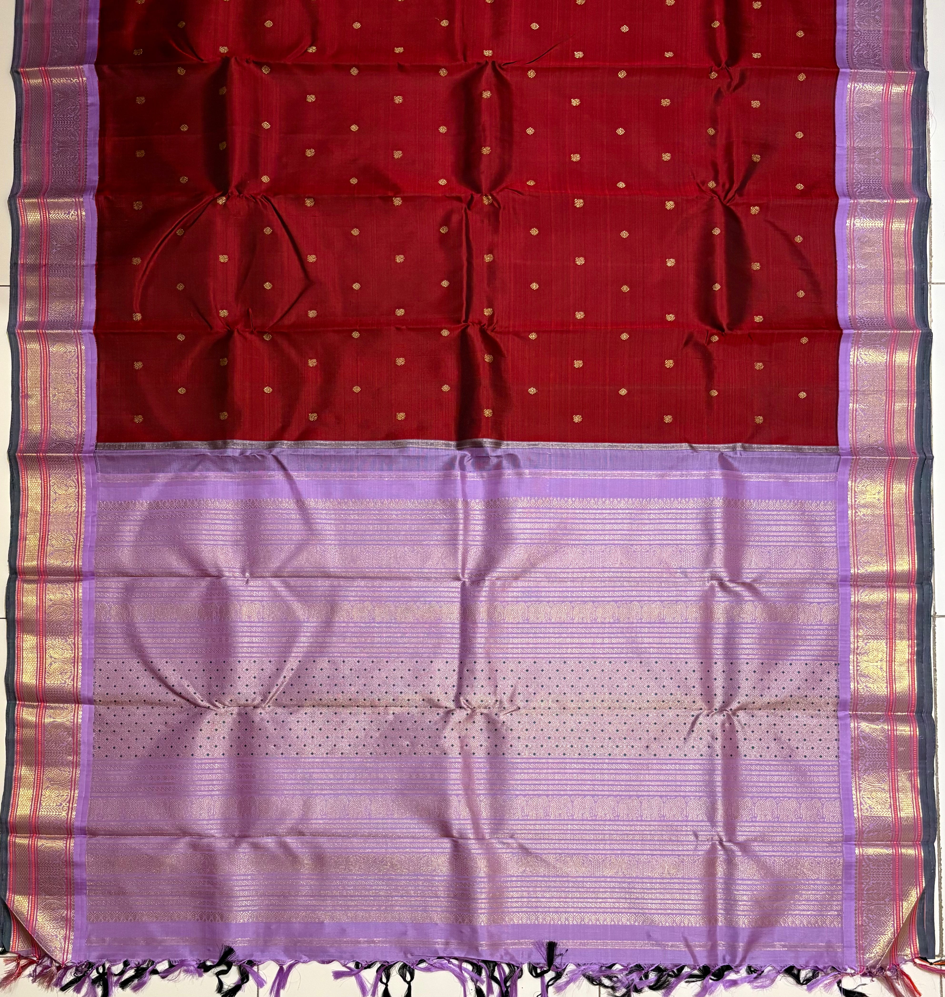 V Paaku Korvai Handloom Kanjivaram Silk Saree with Lavender Border - RK0364