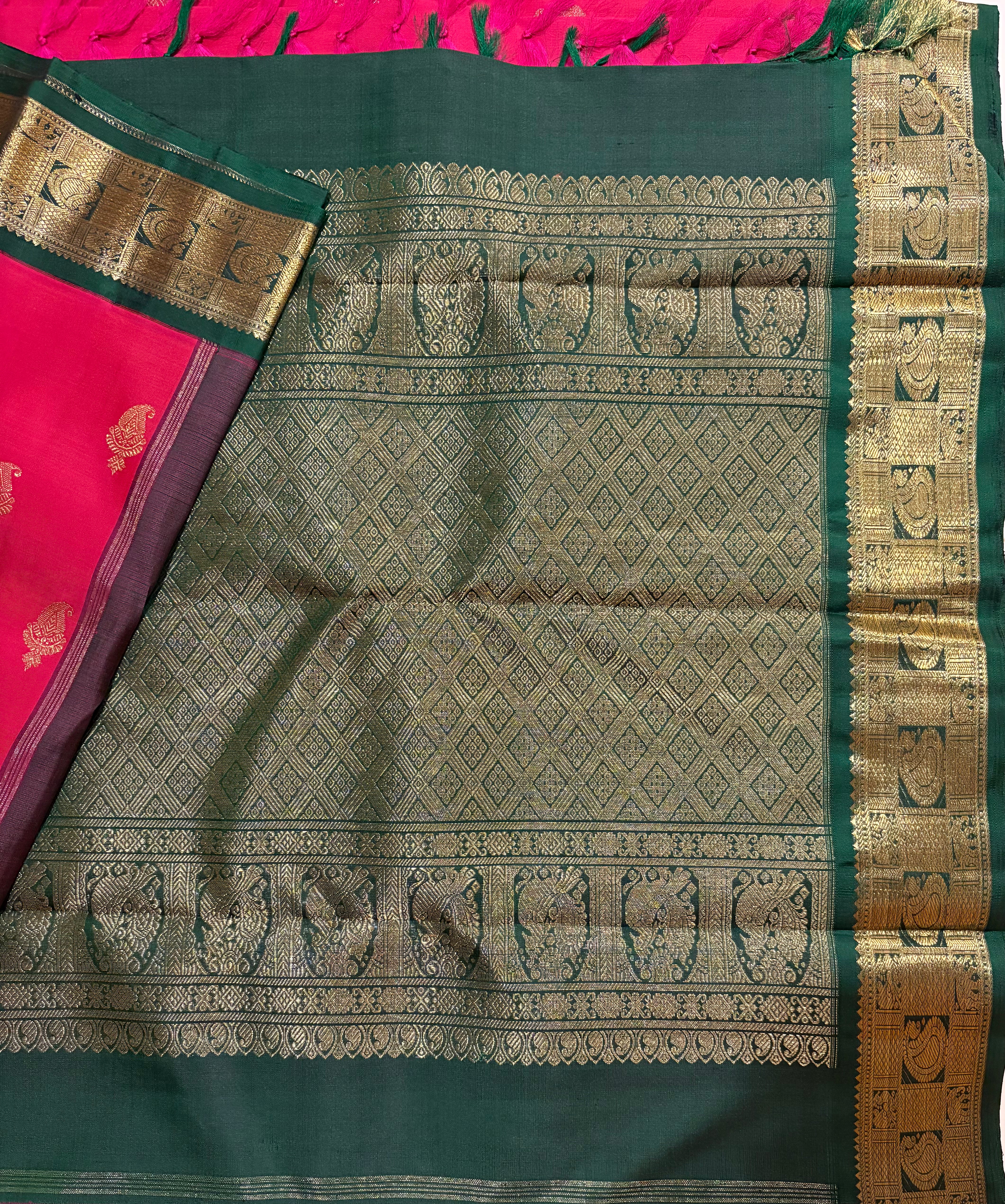 Reddish Pink Korvai Handloom Kanjivaram Silk Saree with dark Green border - RK0194