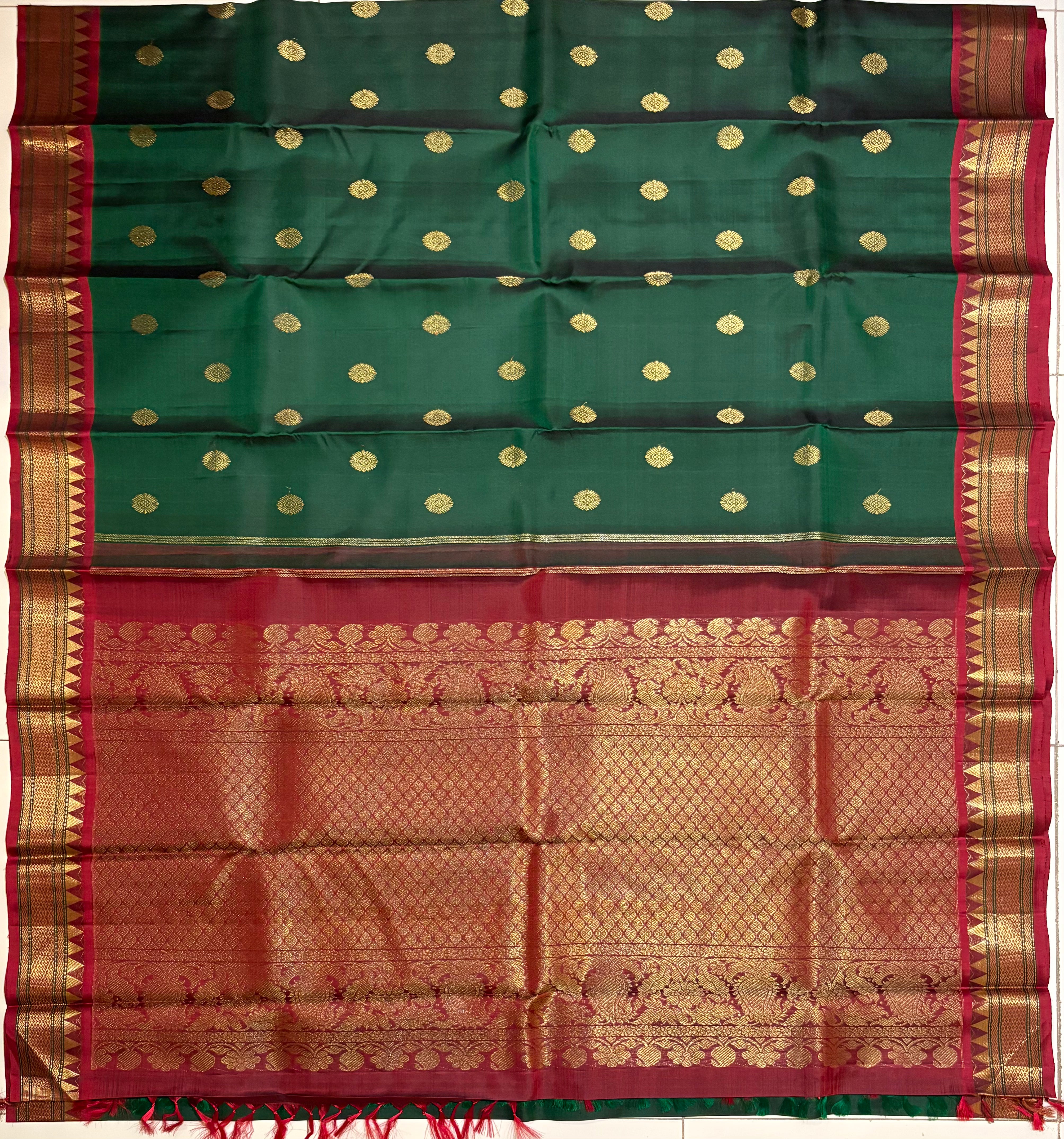 Karum Pachchai Handloom Kanjivaram Silk Saree with Arakku Border - RK0245