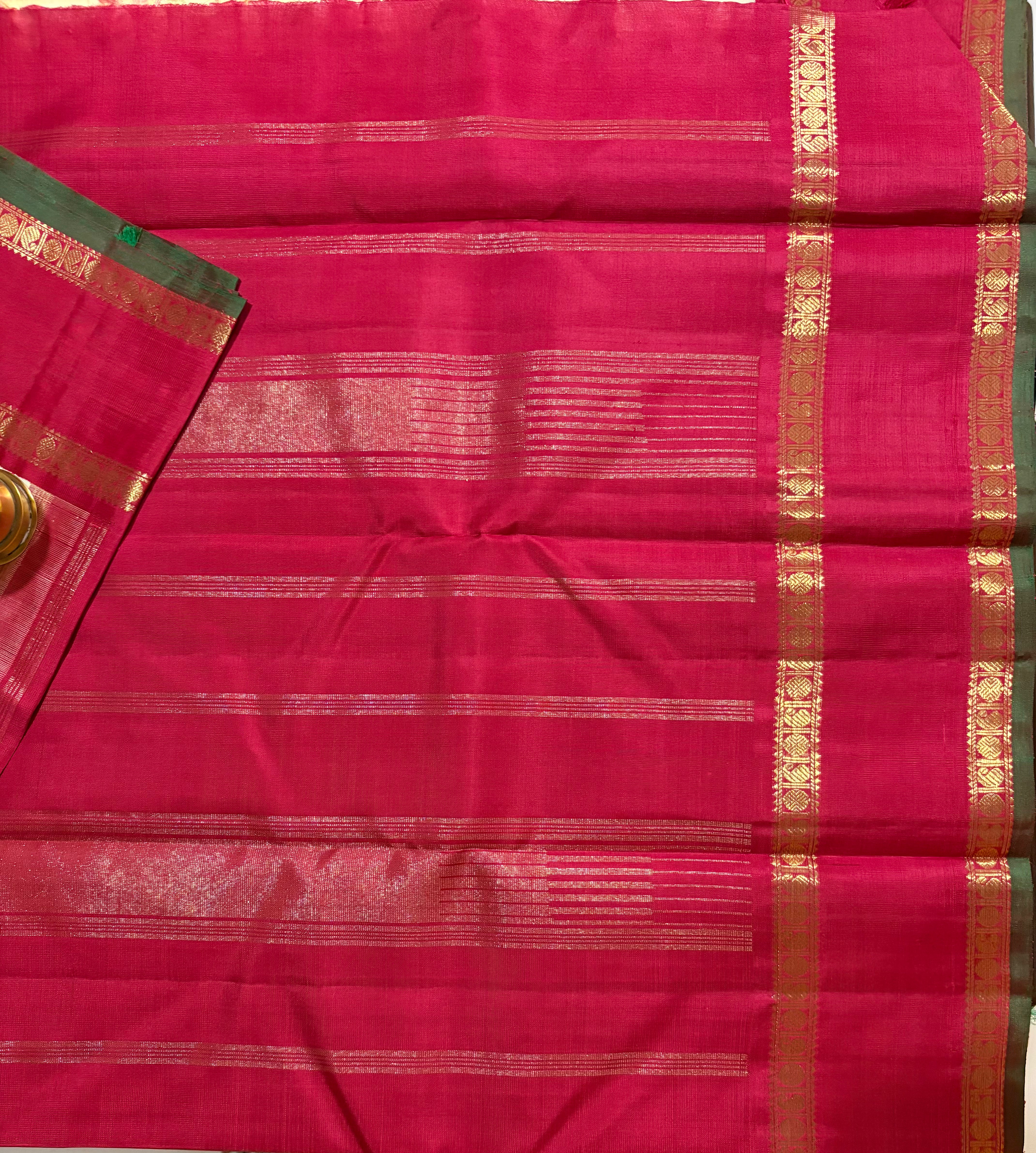 Cream Korvai Handloom Kanjivaram Silk Saree with Arakku border - RK0333