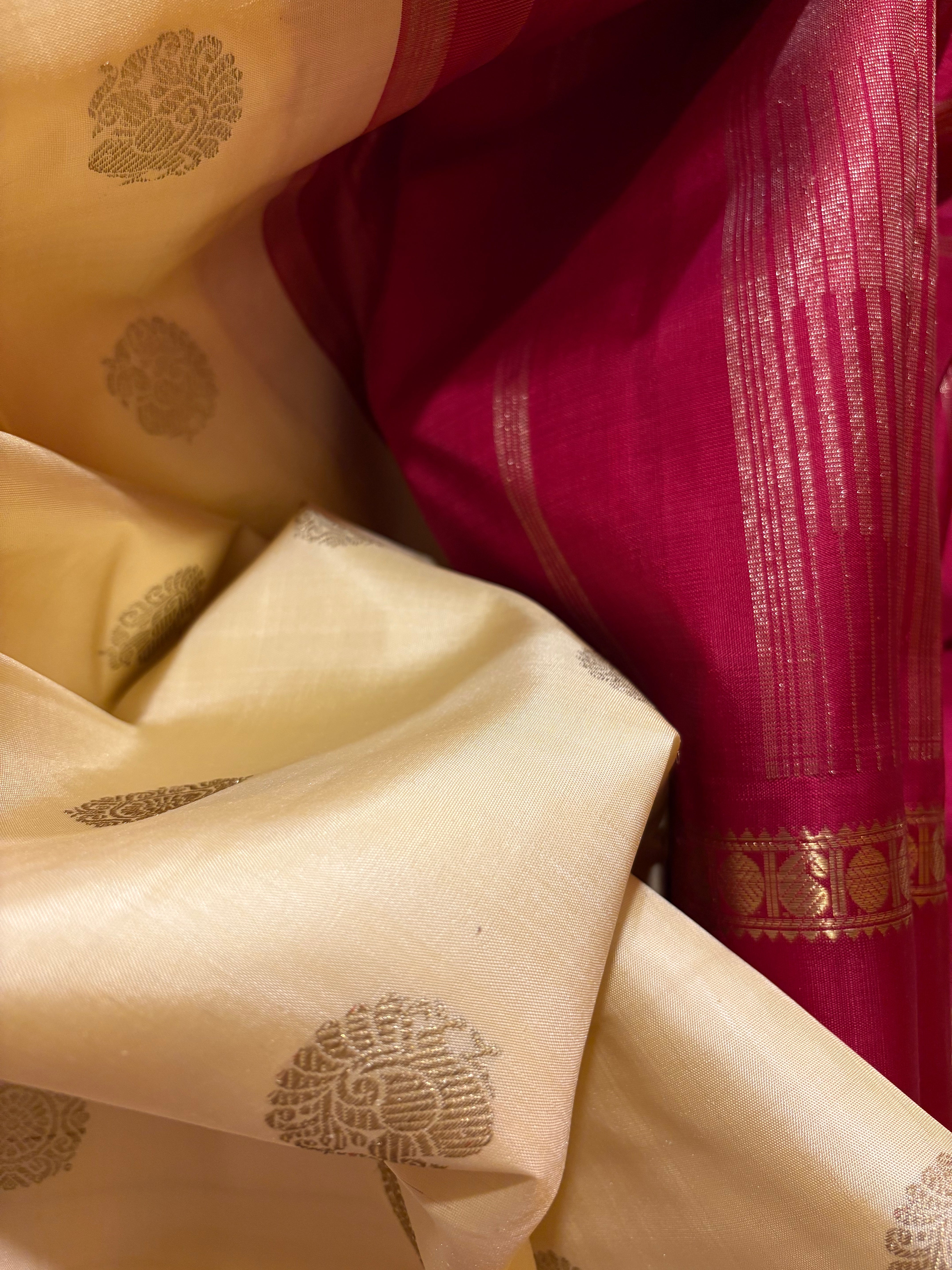 Cream Korvai Handloom Kanjivaram Silk Saree with Arakku border - RK0333