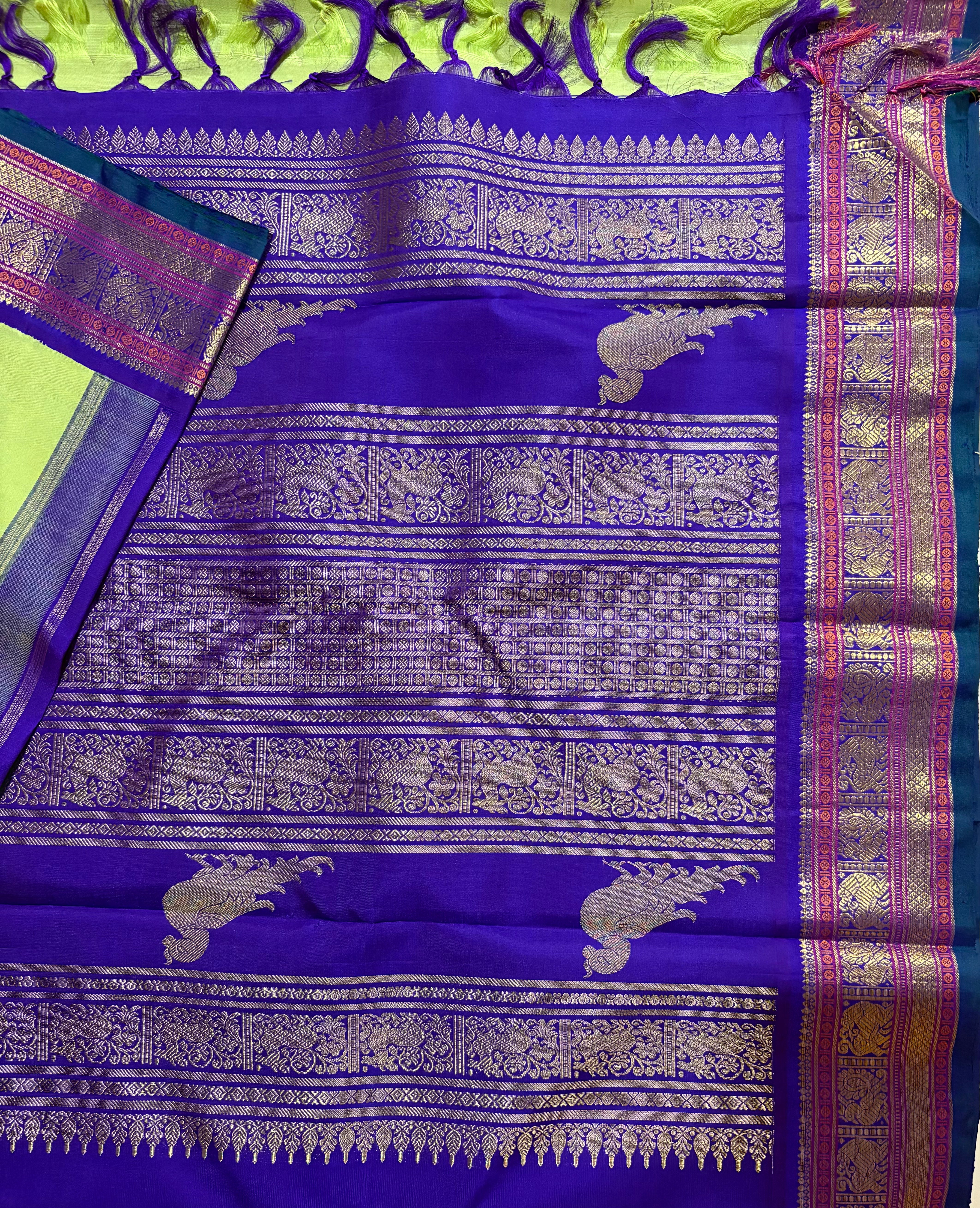 Apple Green Korvai Handloom Kanjivaram Silk Saree with Violet Border - RK0362