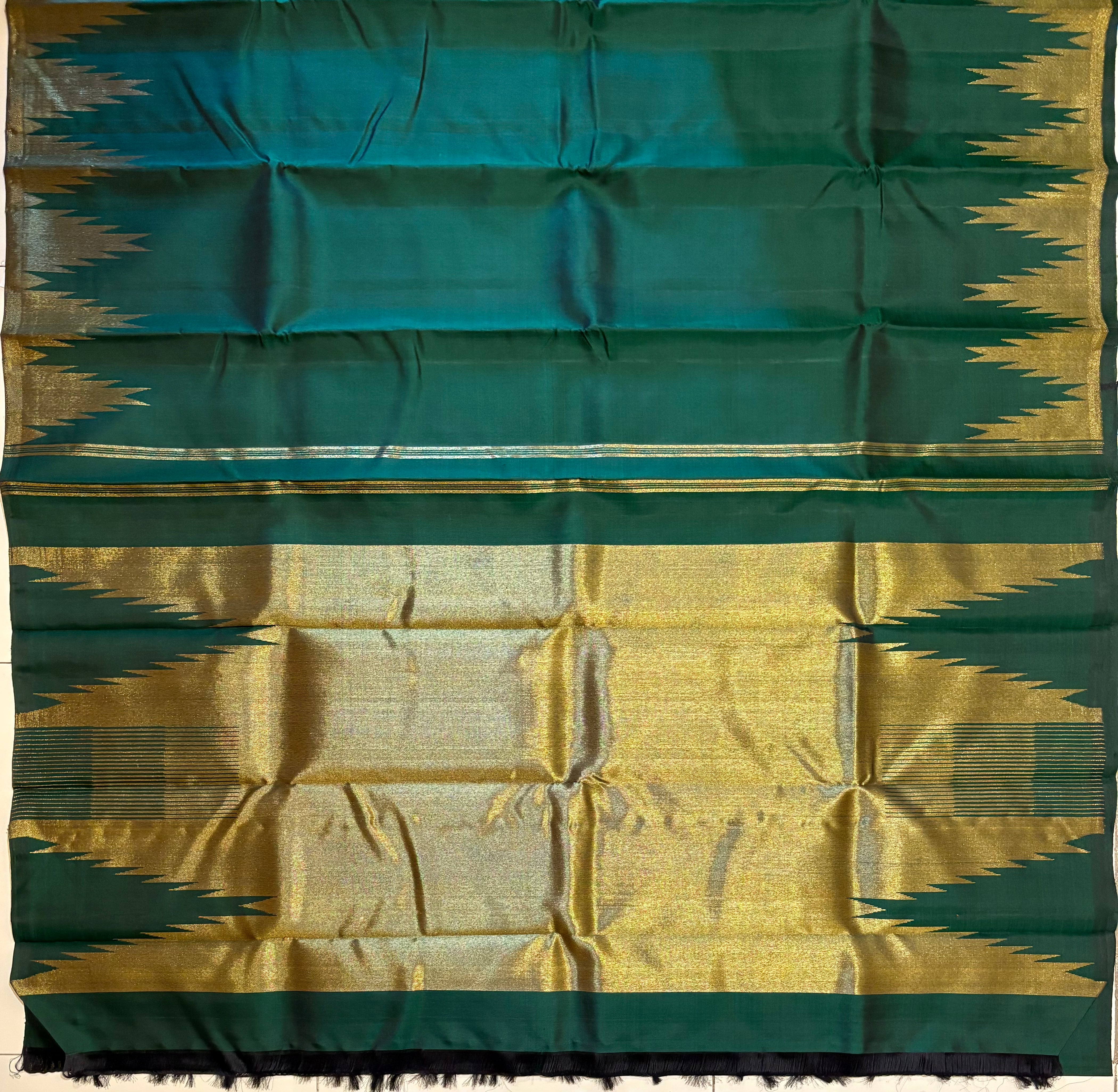 Handloom Green Eight Kol Monotone Kanjivaram Silk  Saree - RK0171