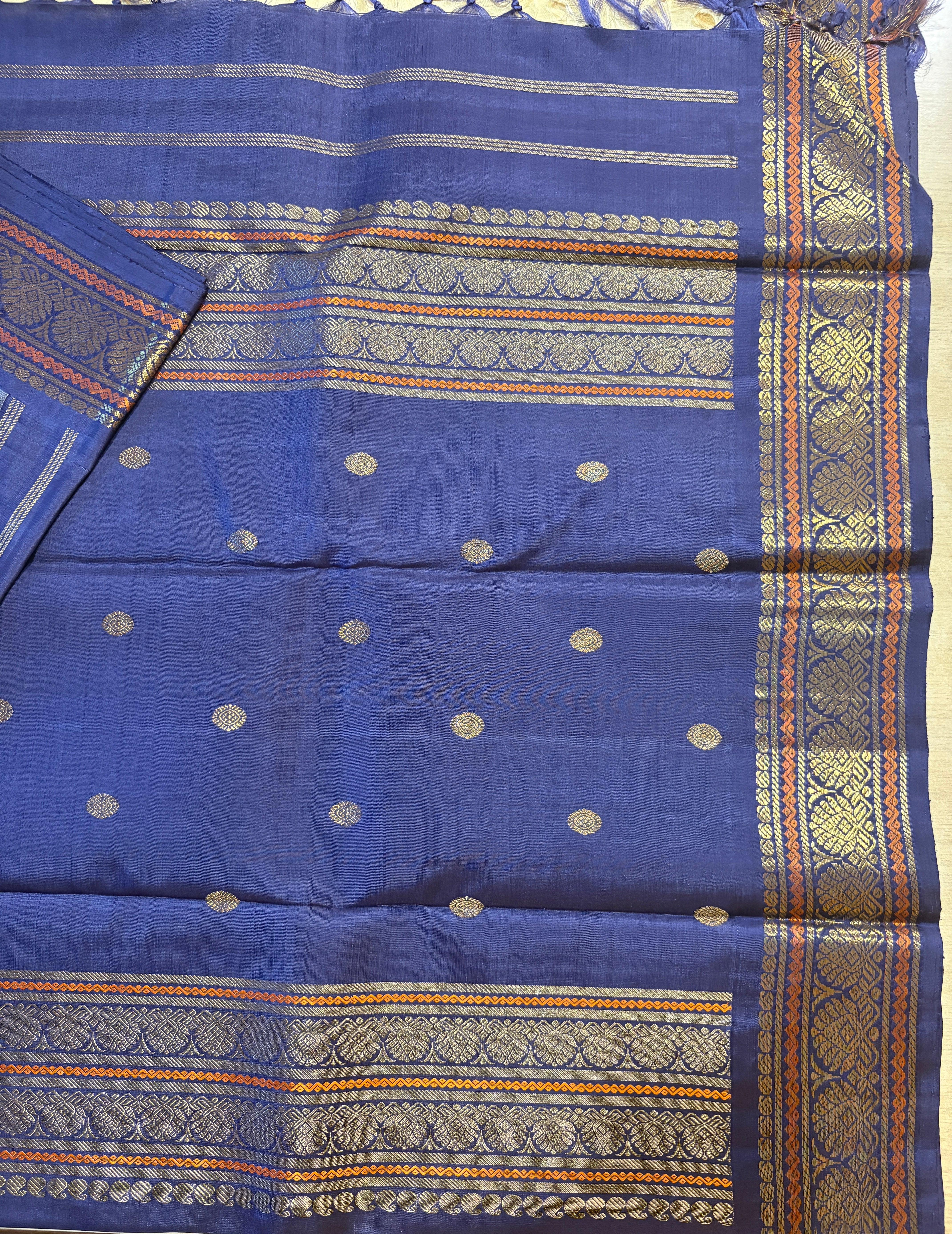 Off White Kanjivaram  Silk Saree with Navy Blue Border - RK057