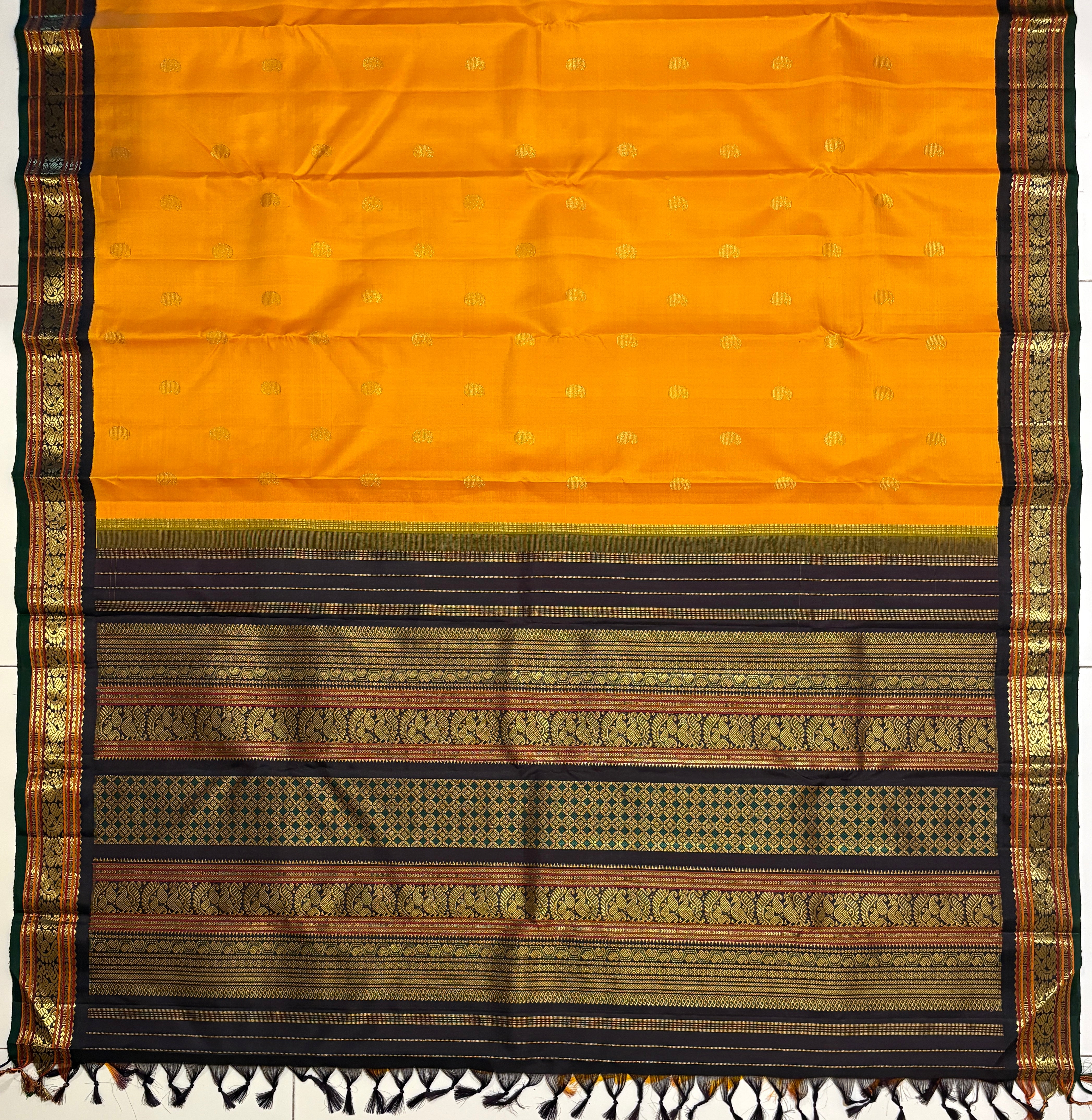 Golden Turmeric Mustard Korvai Kanjivaram Silk Saree with kanchàna border - RK0747