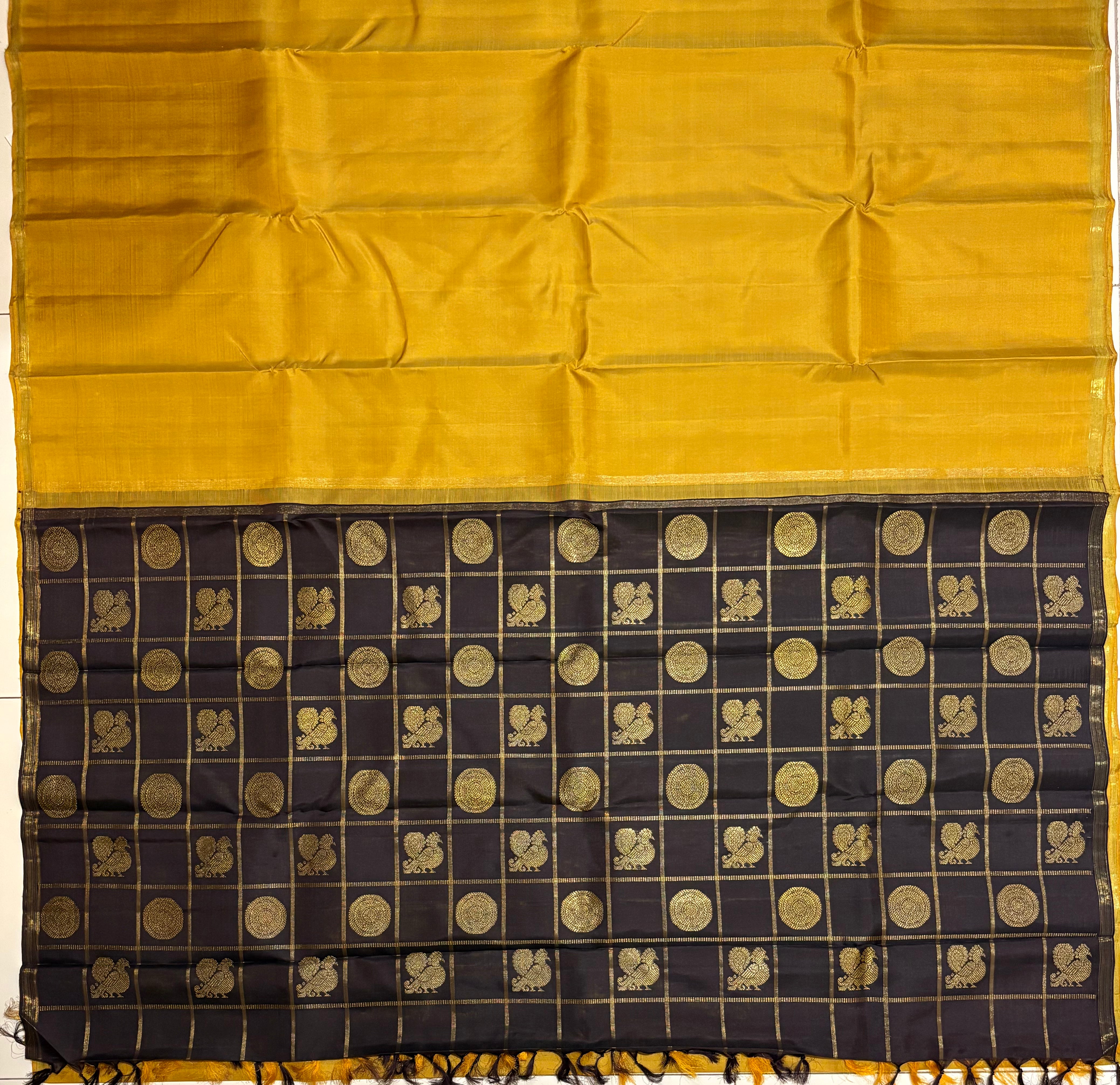 Mustard Borderless Kanjivaram Silk Saree - RK0299