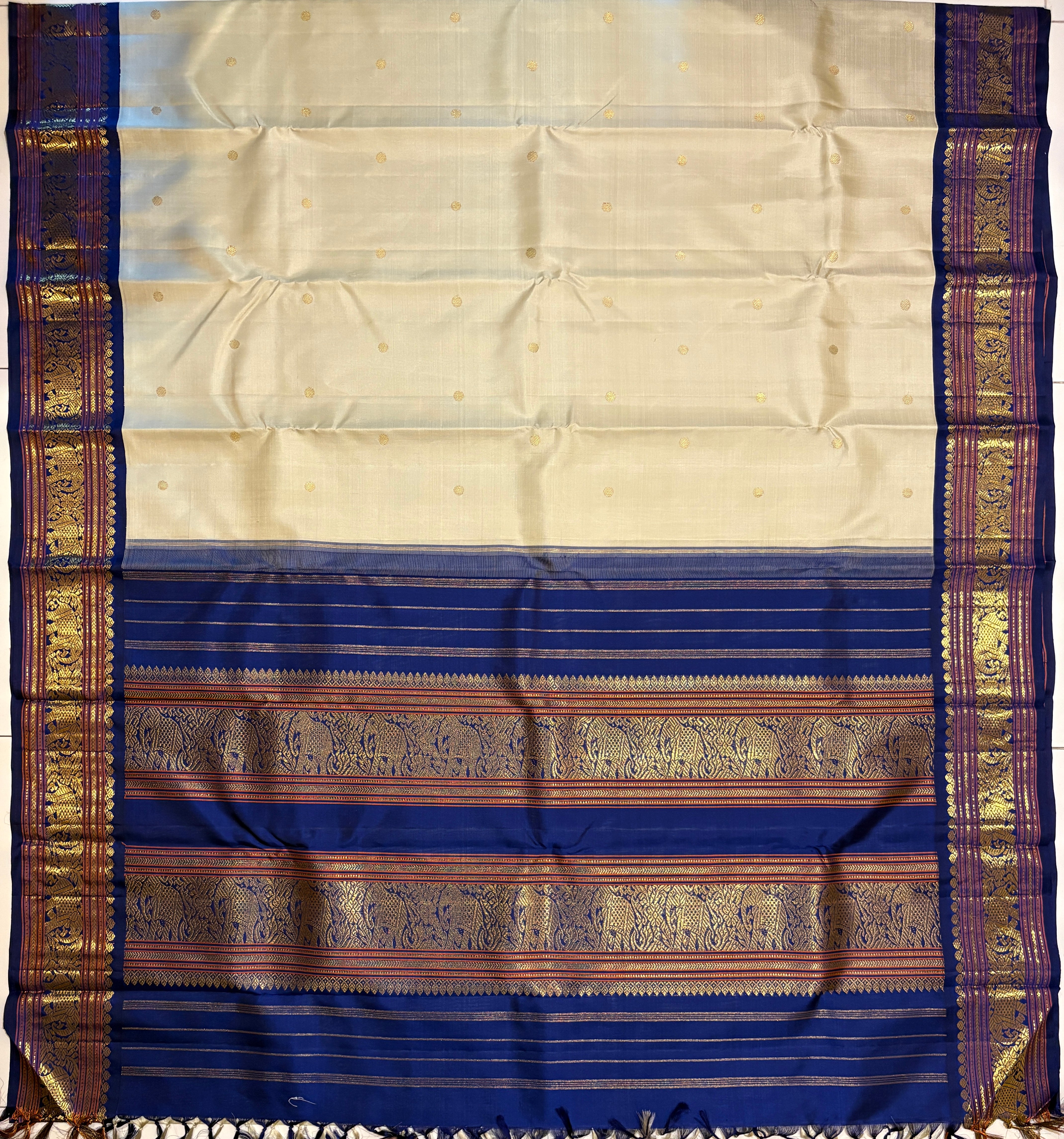 Creamy Elaichi Green Korvai Kanjivaram Silk Saree with Navy blue Border - RK0749