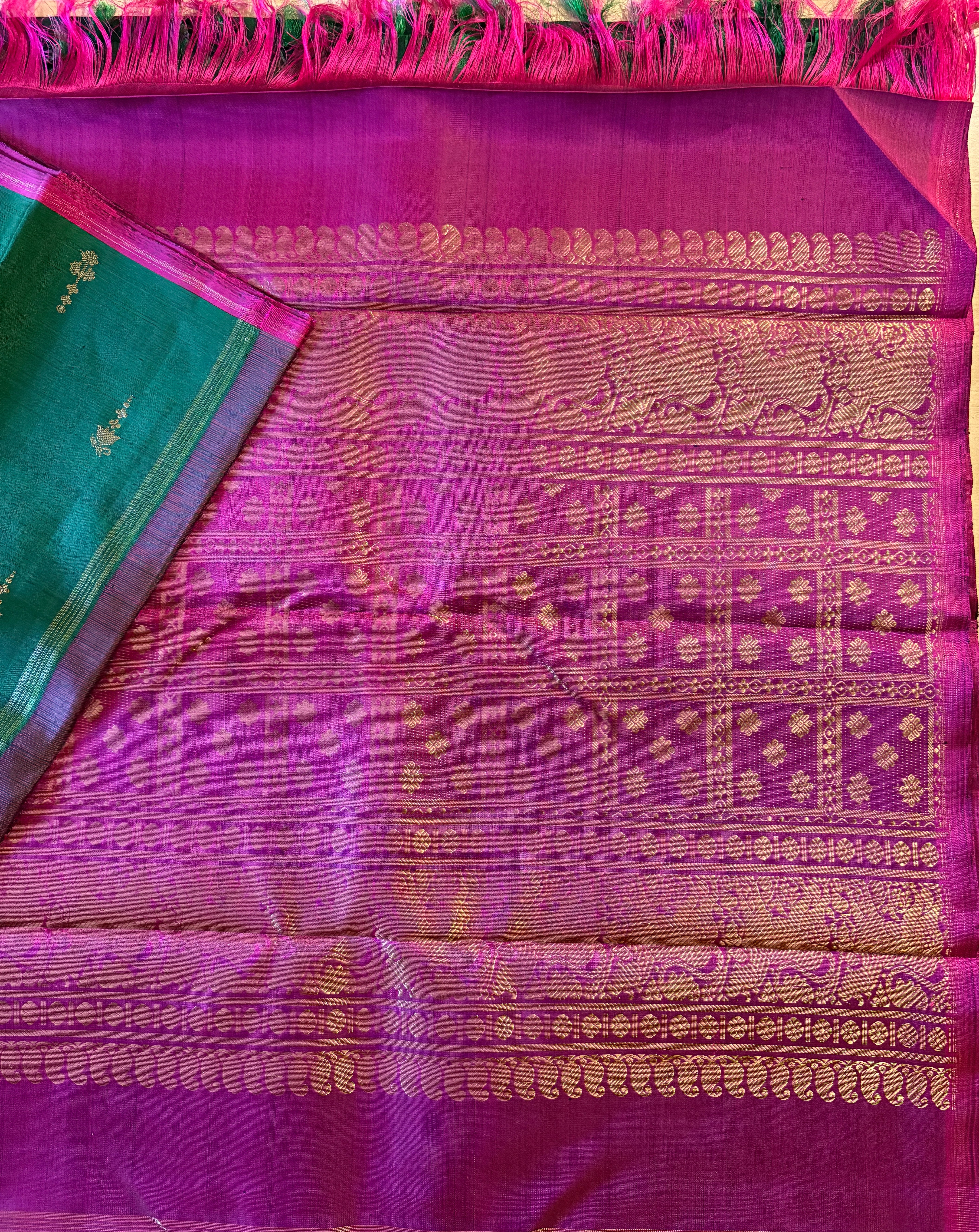 Velvety dark green borderless kanjivaram silk Saree - RK0498