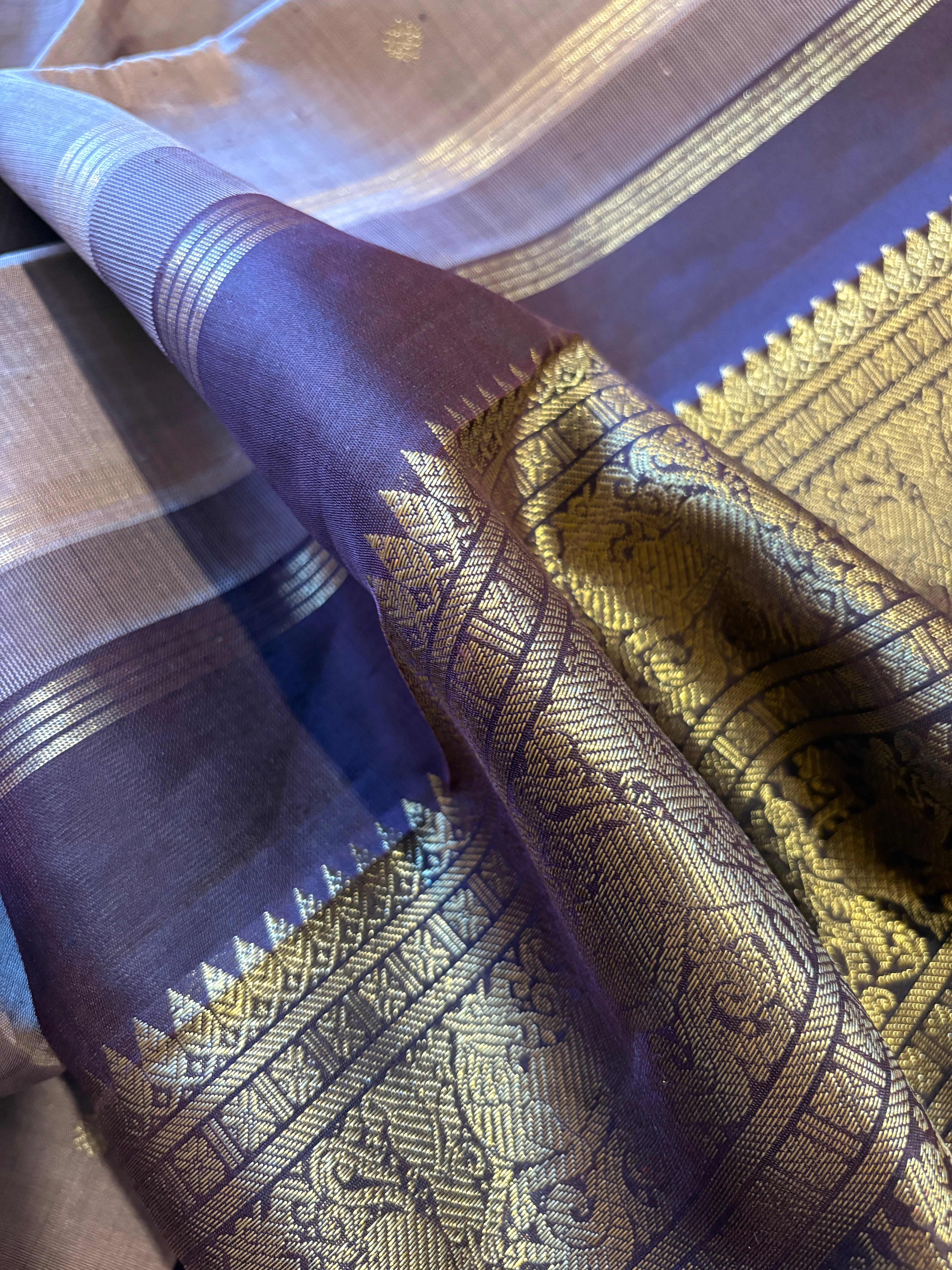 Burnt Onion Kanjivaram Silk Saree with Dark Nagapazham borders-RK0101