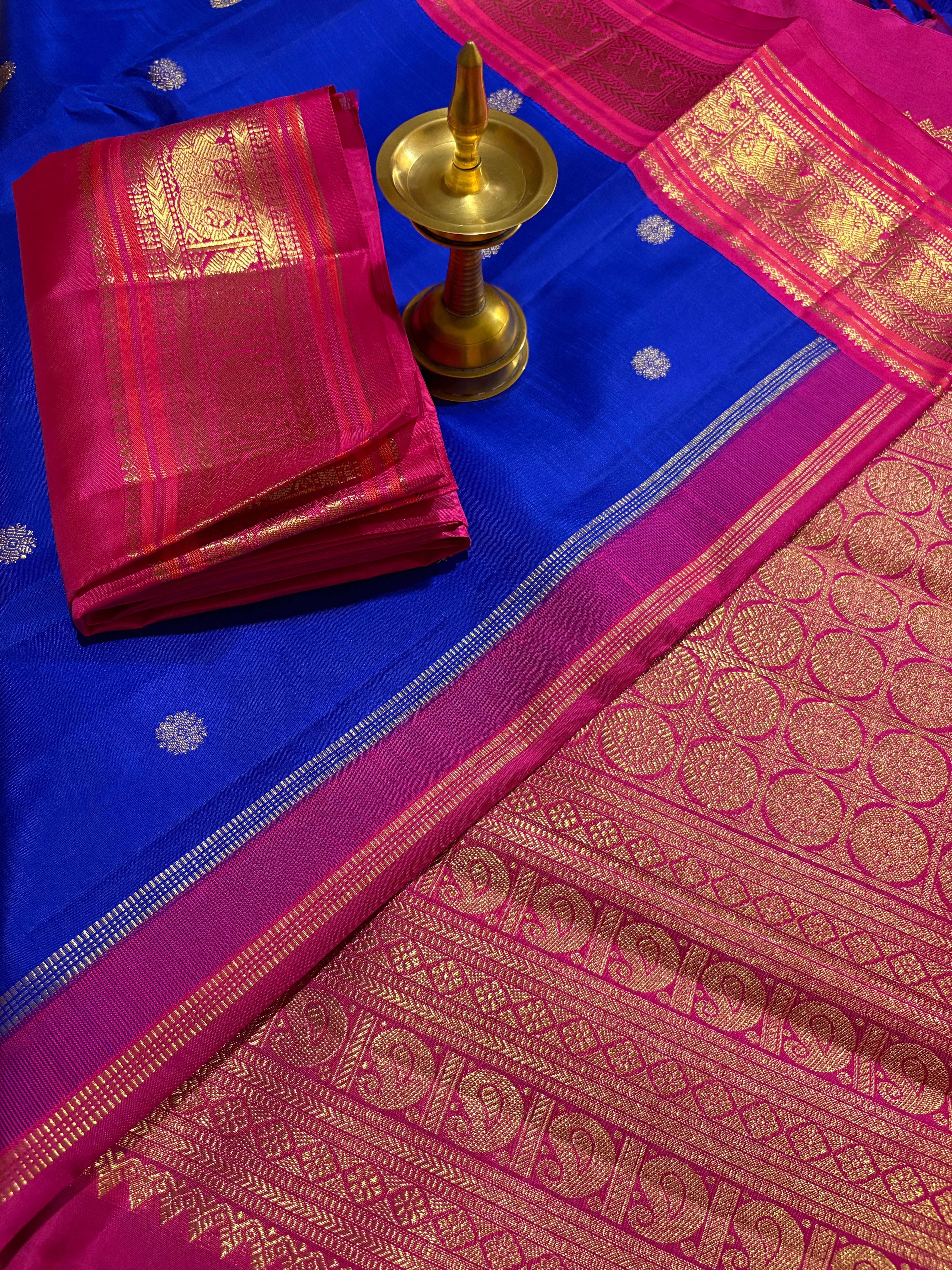 Royal Blue Korvai kanjivaram Silk Saree  with Fuchsia pink Border RK0543