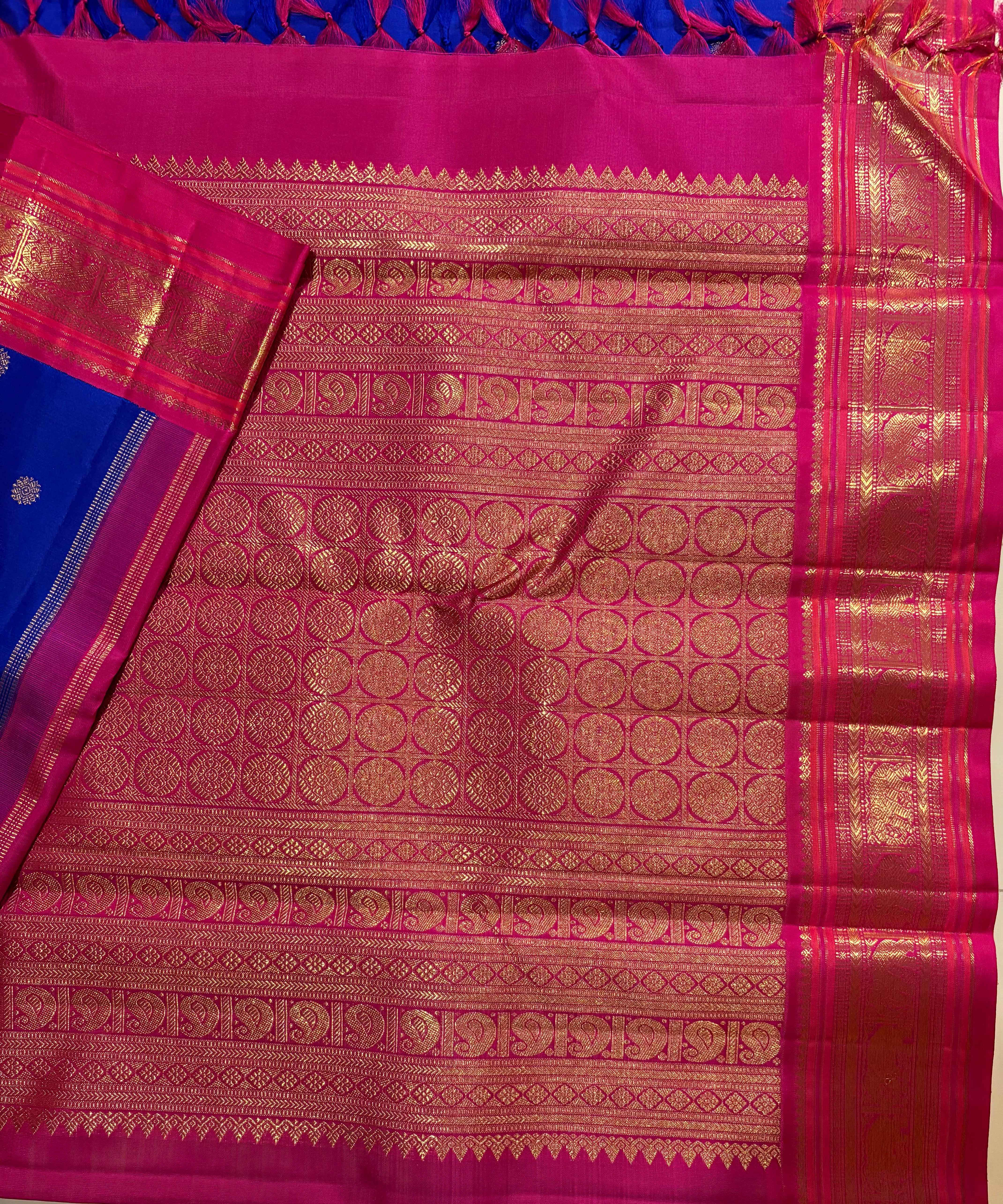 Royal Blue Korvai kanjivaram Silk Saree  with Fuchsia pink Border RK0543
