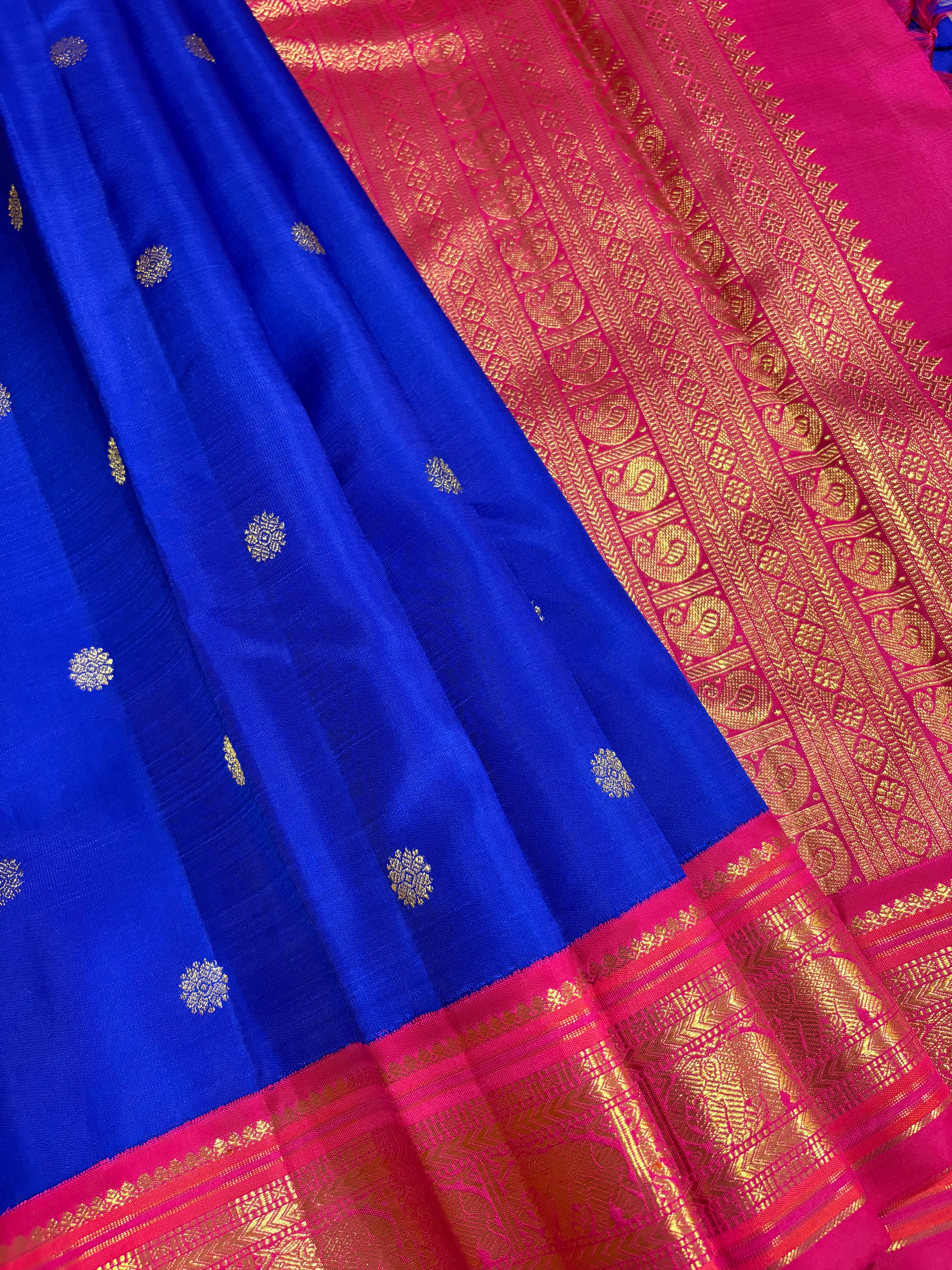 Royal Blue Korvai kanjivaram Silk Saree  with Fuchsia pink Border RK0543