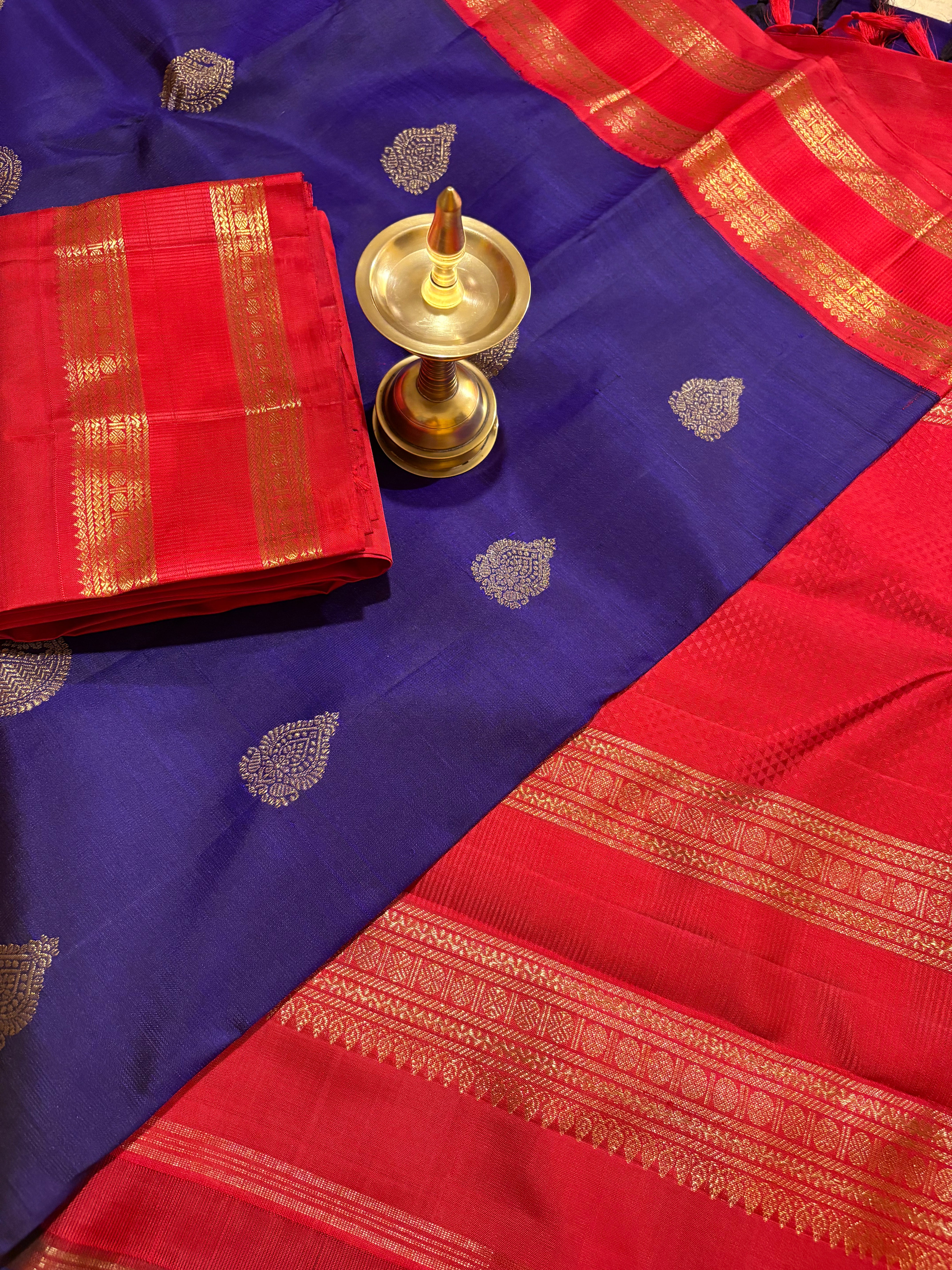 Bluish Violet Korvai Kajivaram Silk Saree with Red Border RK0431