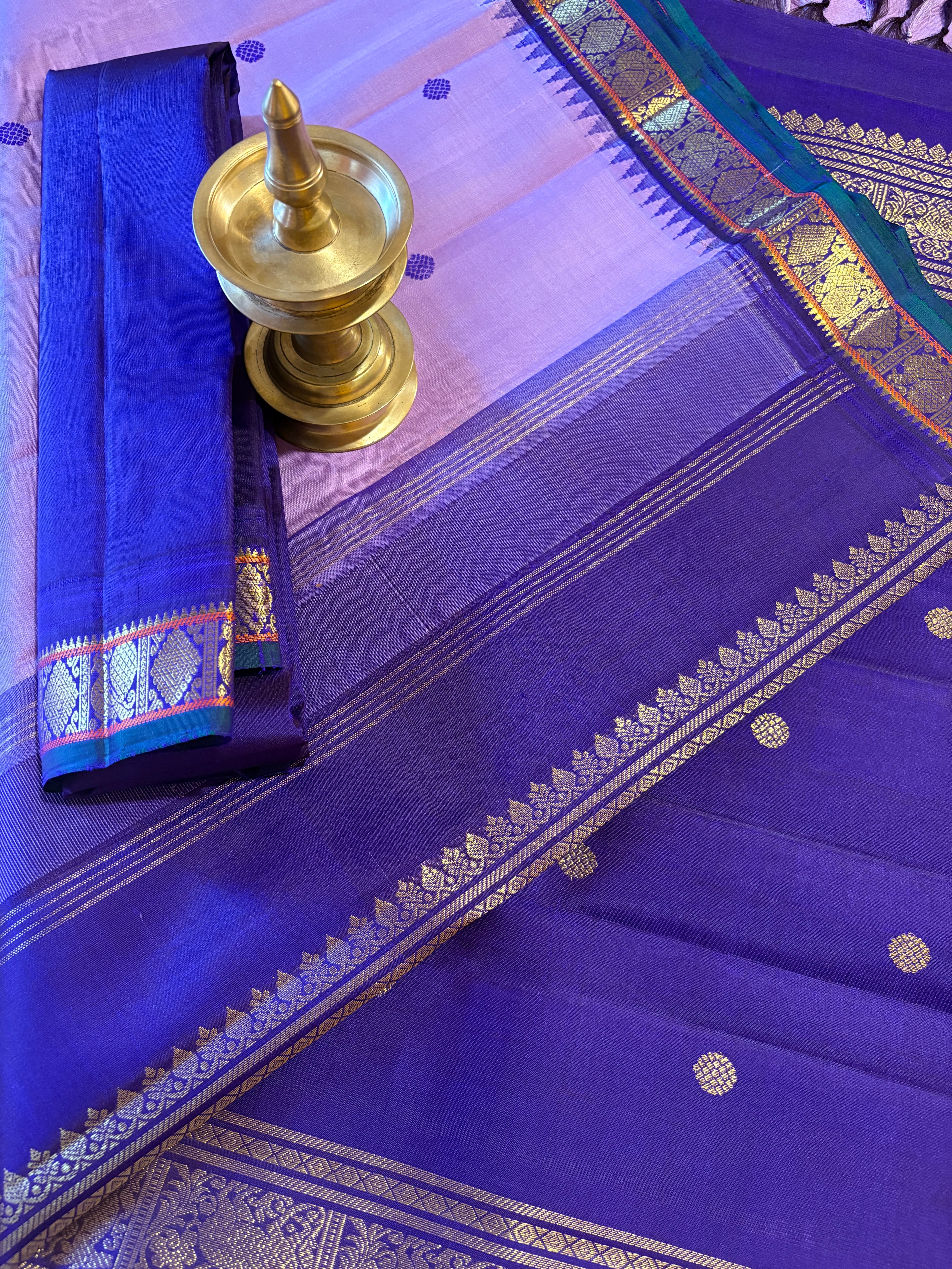 Lavender small border Korvai Kanjivaram Silk Saree with Violet border - RK0761