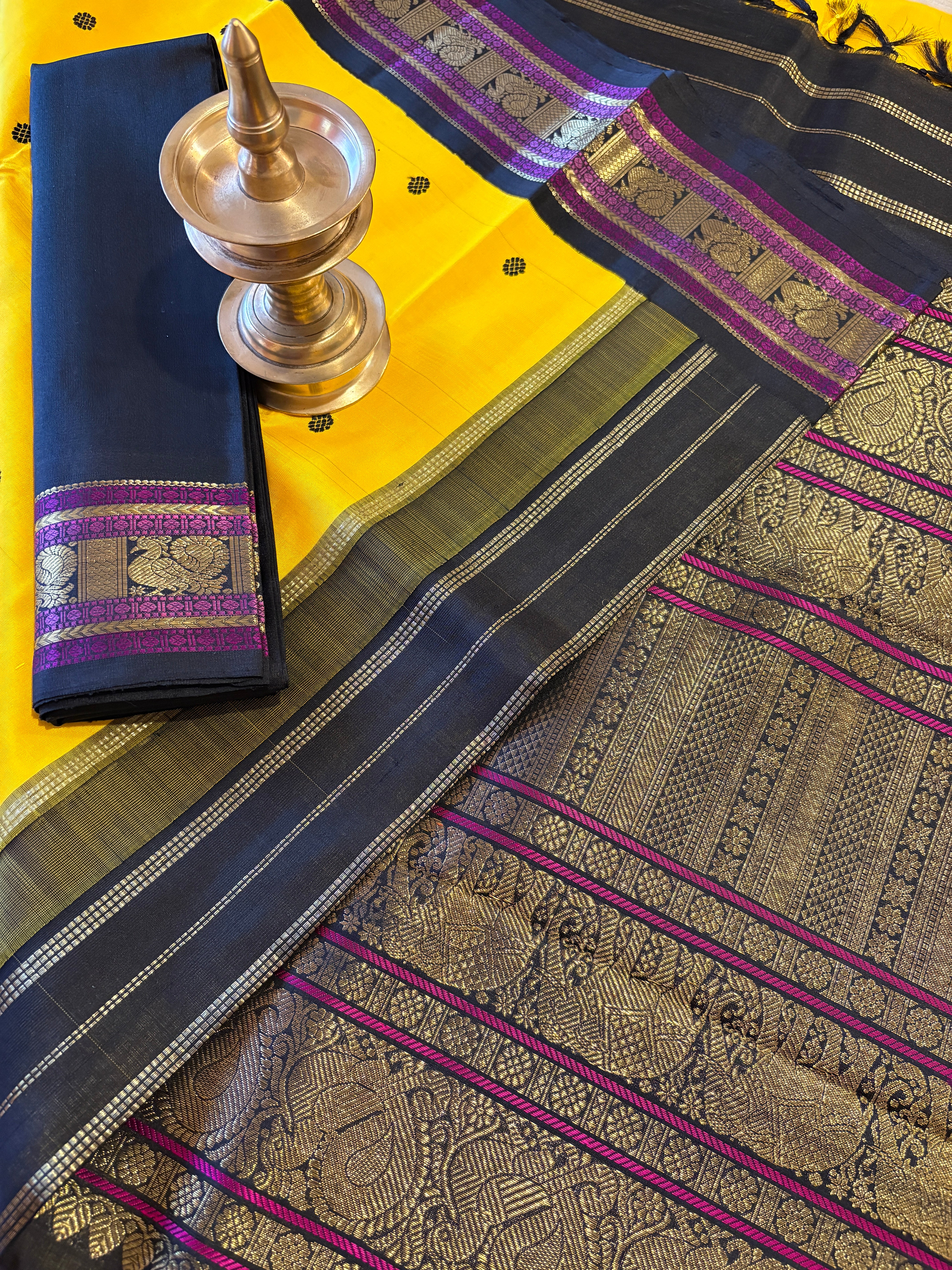 Turmeric yellow Korvai Kanjivaram Silk Saree with Navy Black border - RK091