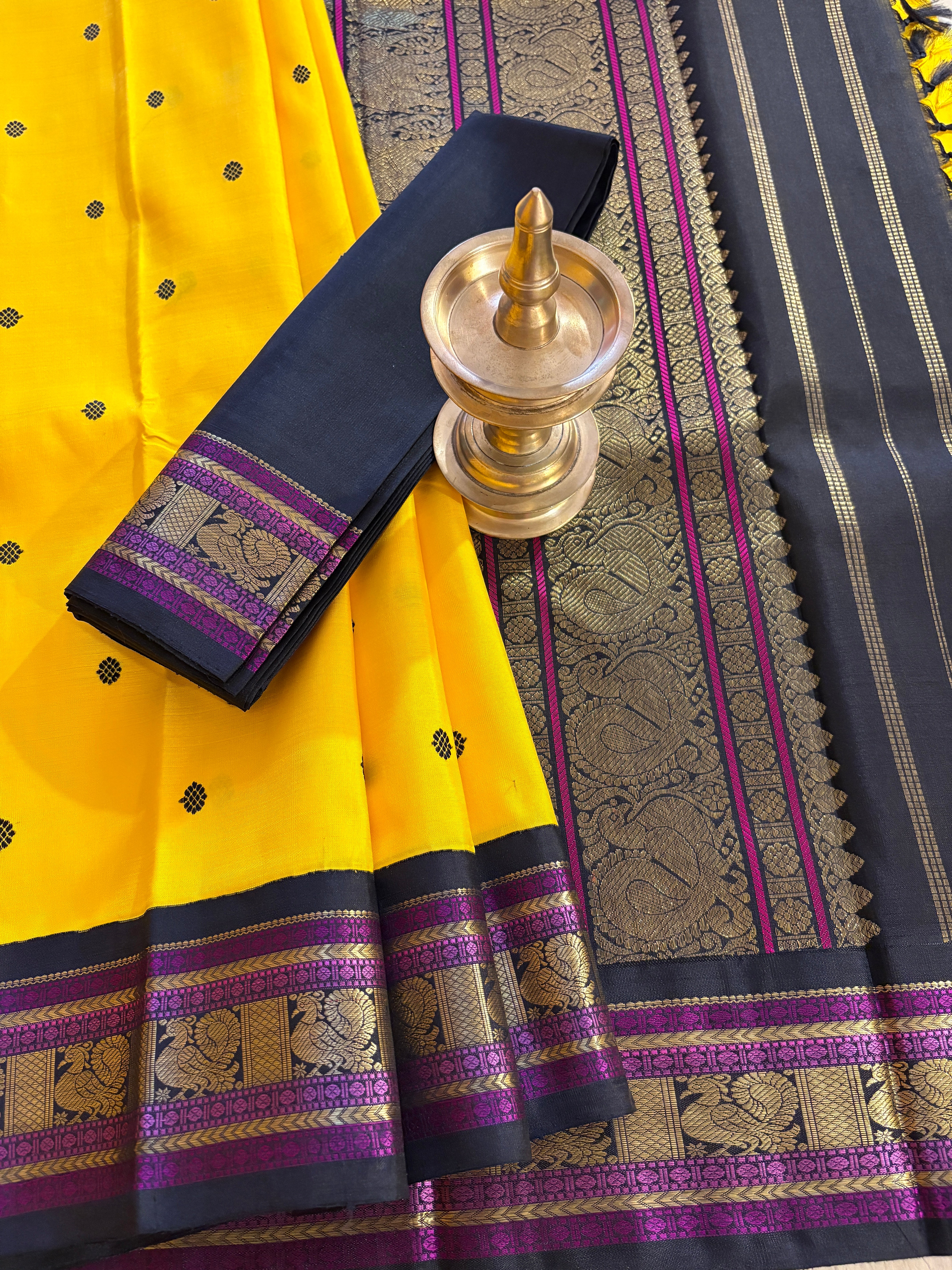 Turmeric yellow Korvai Kanjivaram Silk Saree with Navy Black border - RK091