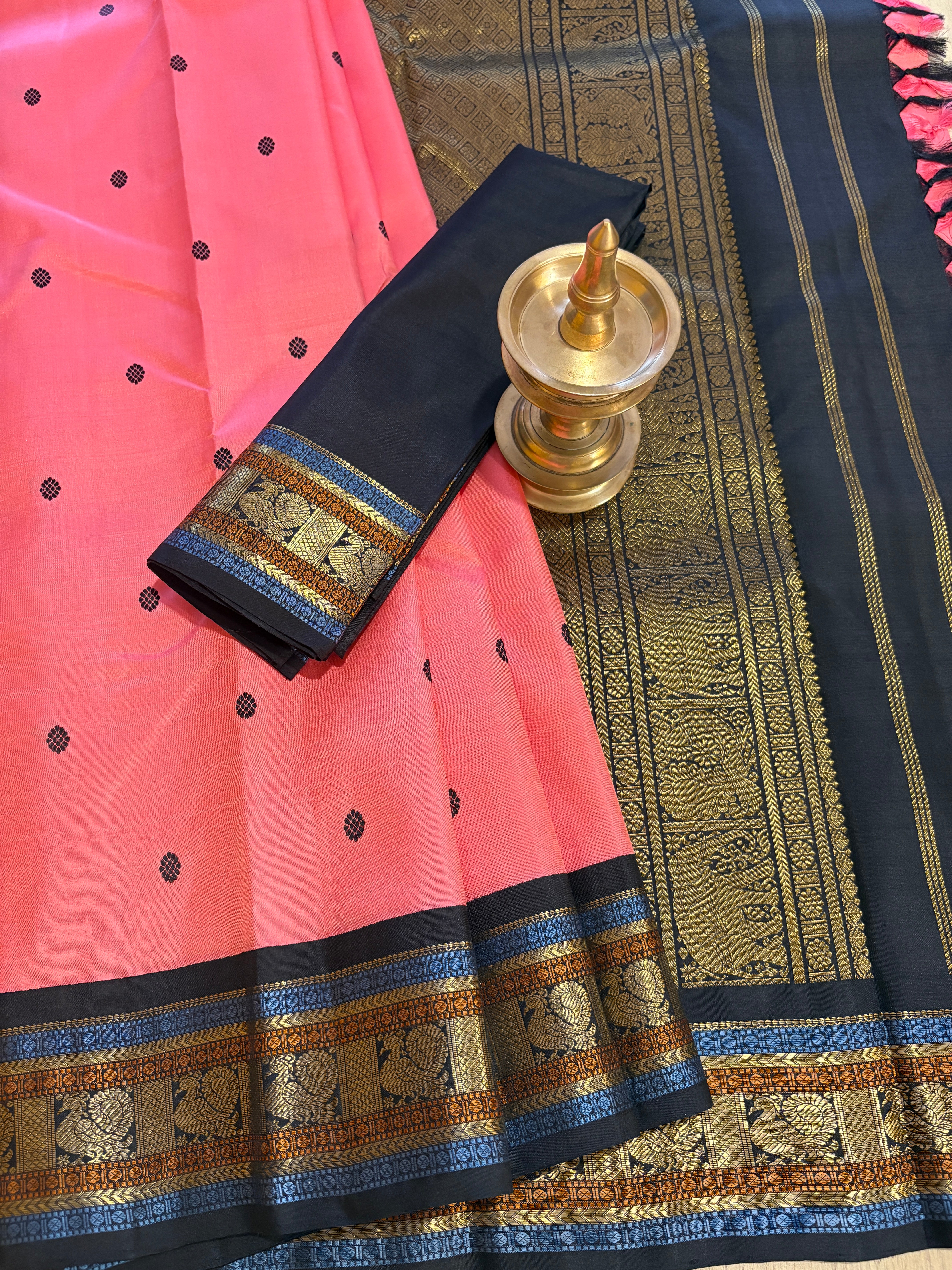 Peach Korvai Kanjivaram Silk Saree with deep Navy/Midnight blue border - RK0468
