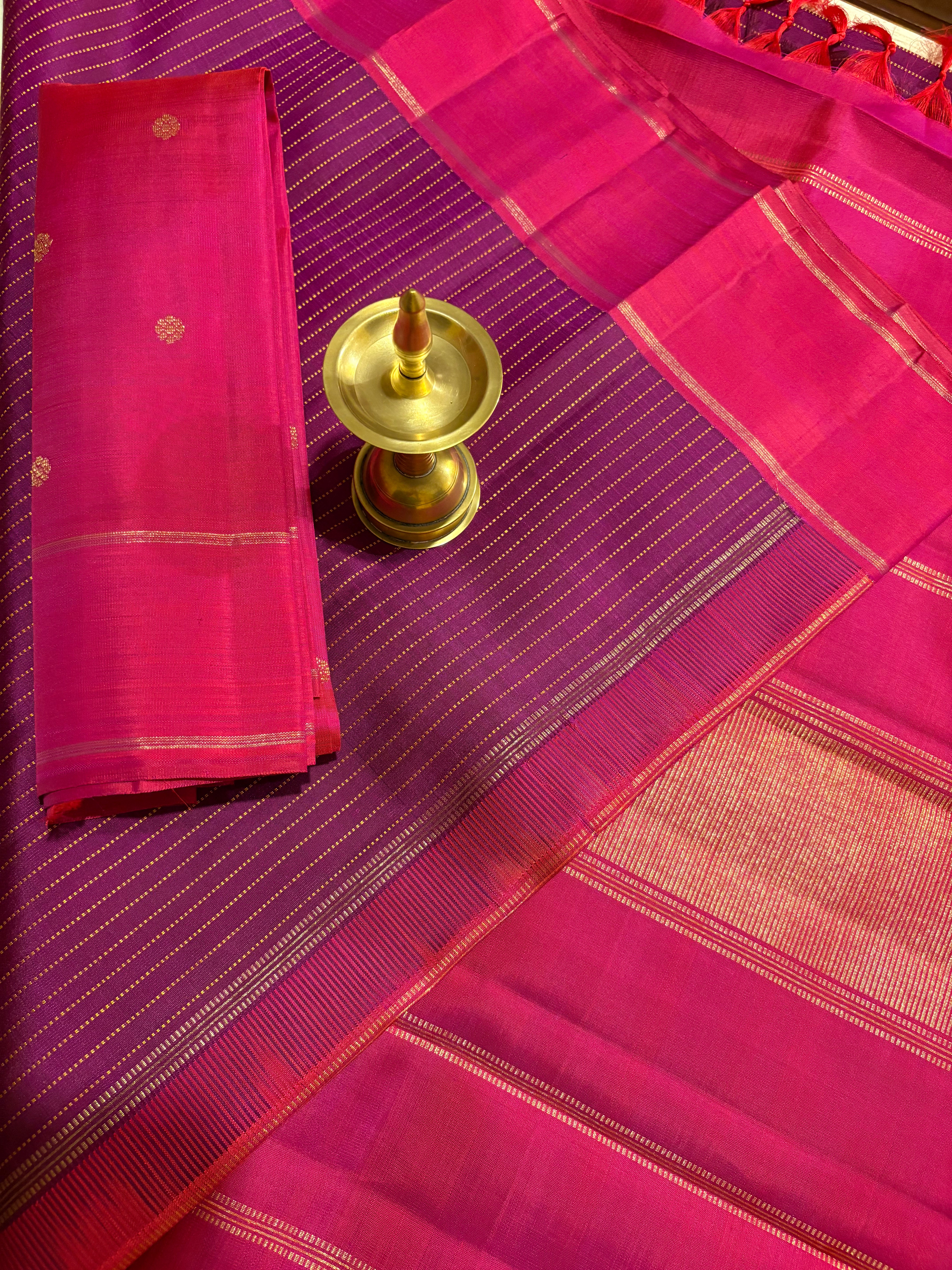Deep Majenta Kanjivaram Silk Saree with Rani Pink border RK0566