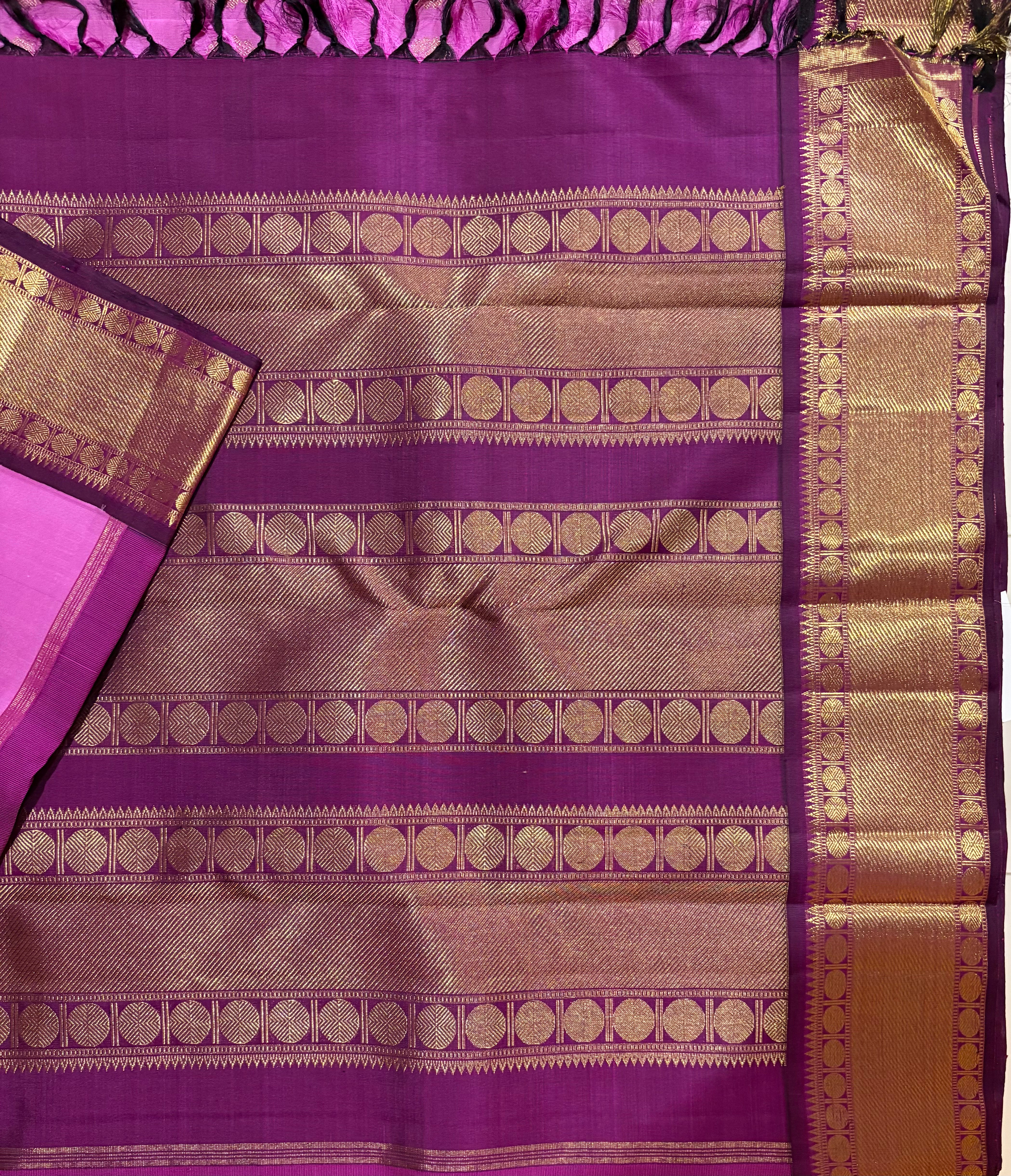 Paneer Roja Korvai Kanjivaram Silk Saree with Dark Majenta border RK0367