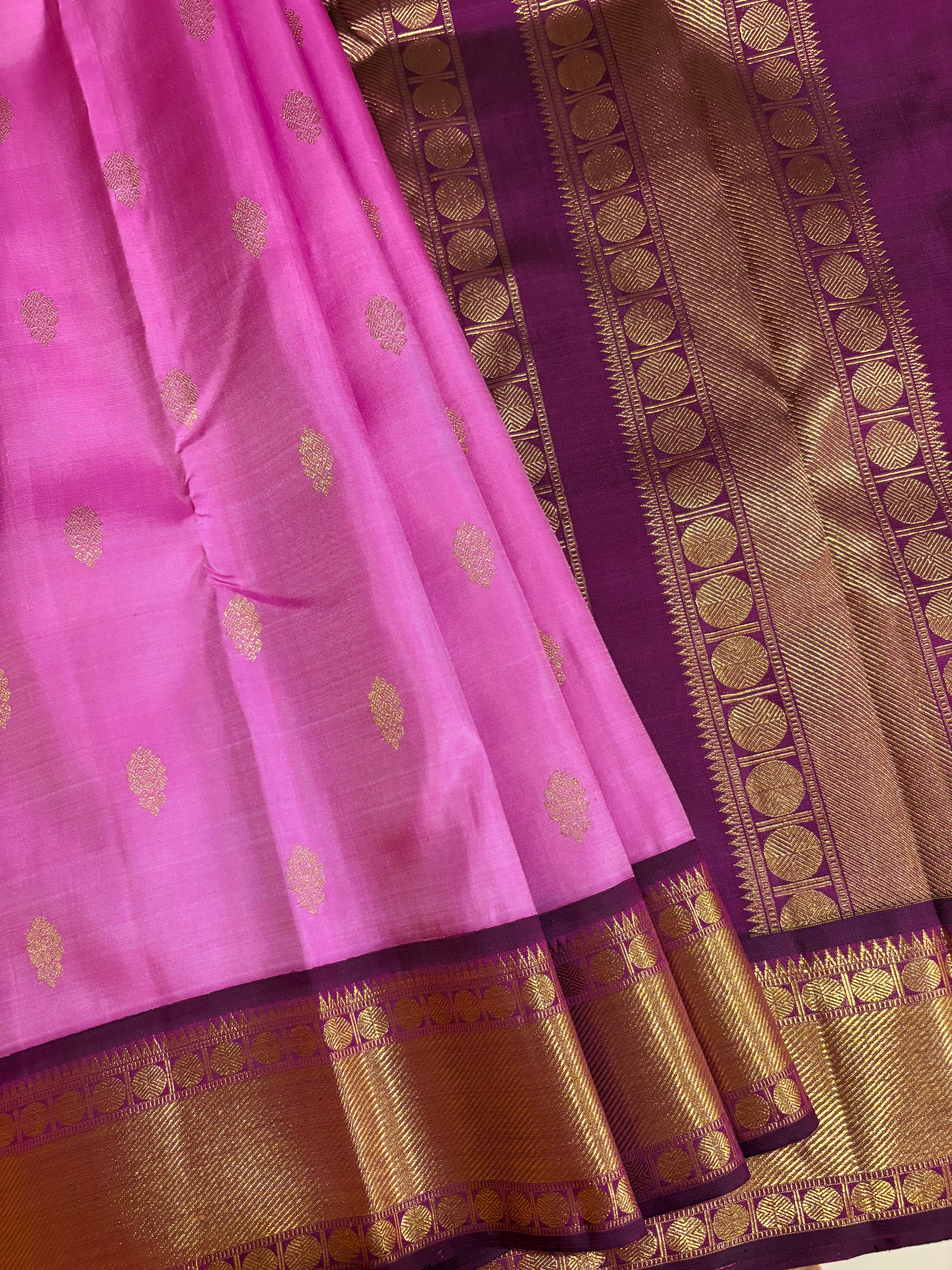 Paneer Roja Korvai Kanjivaram Silk Saree with Dark Majenta border RK0367