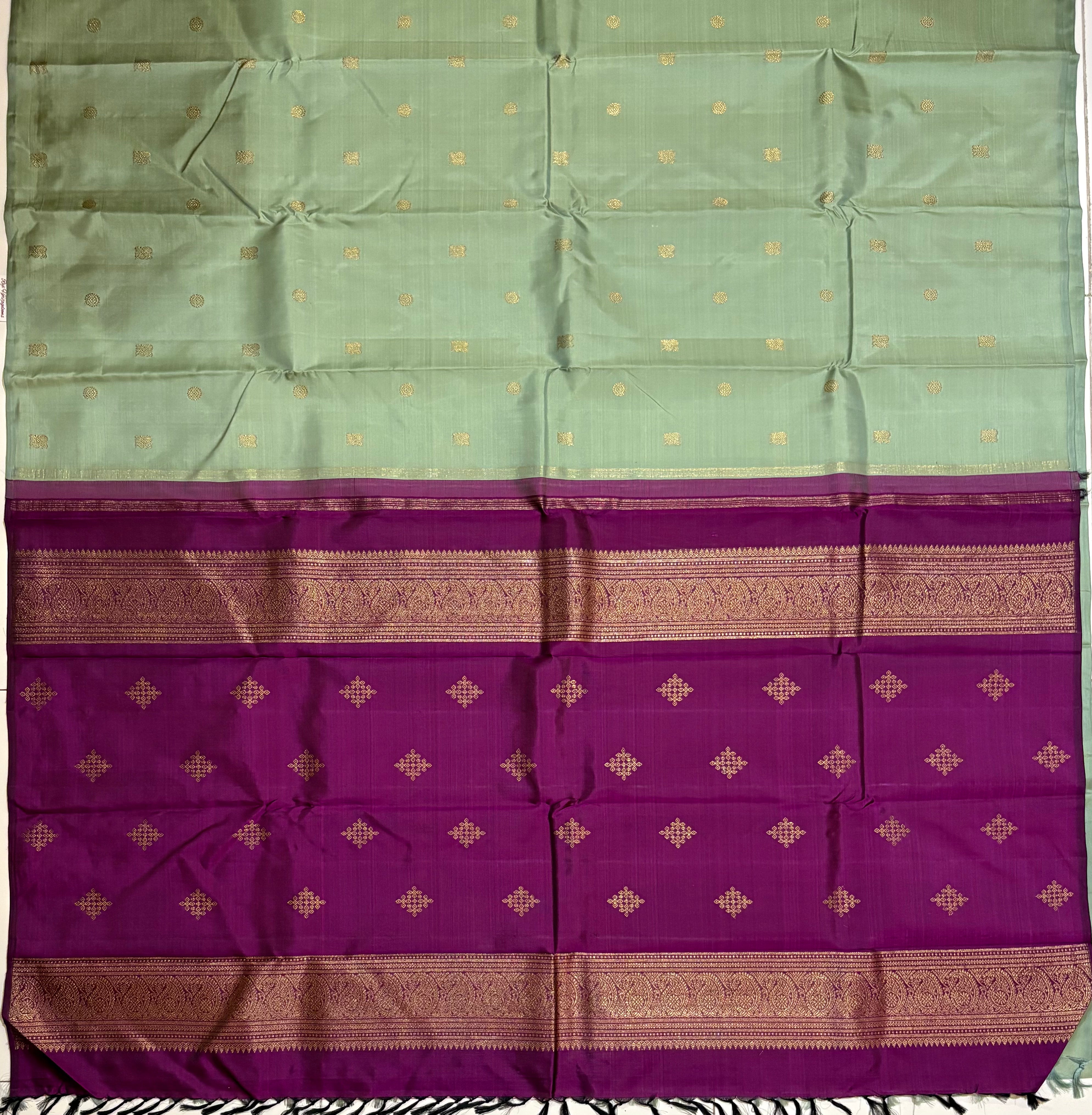 Cardamom Green Borderless Kanjivaram  Silk Saree RK0371