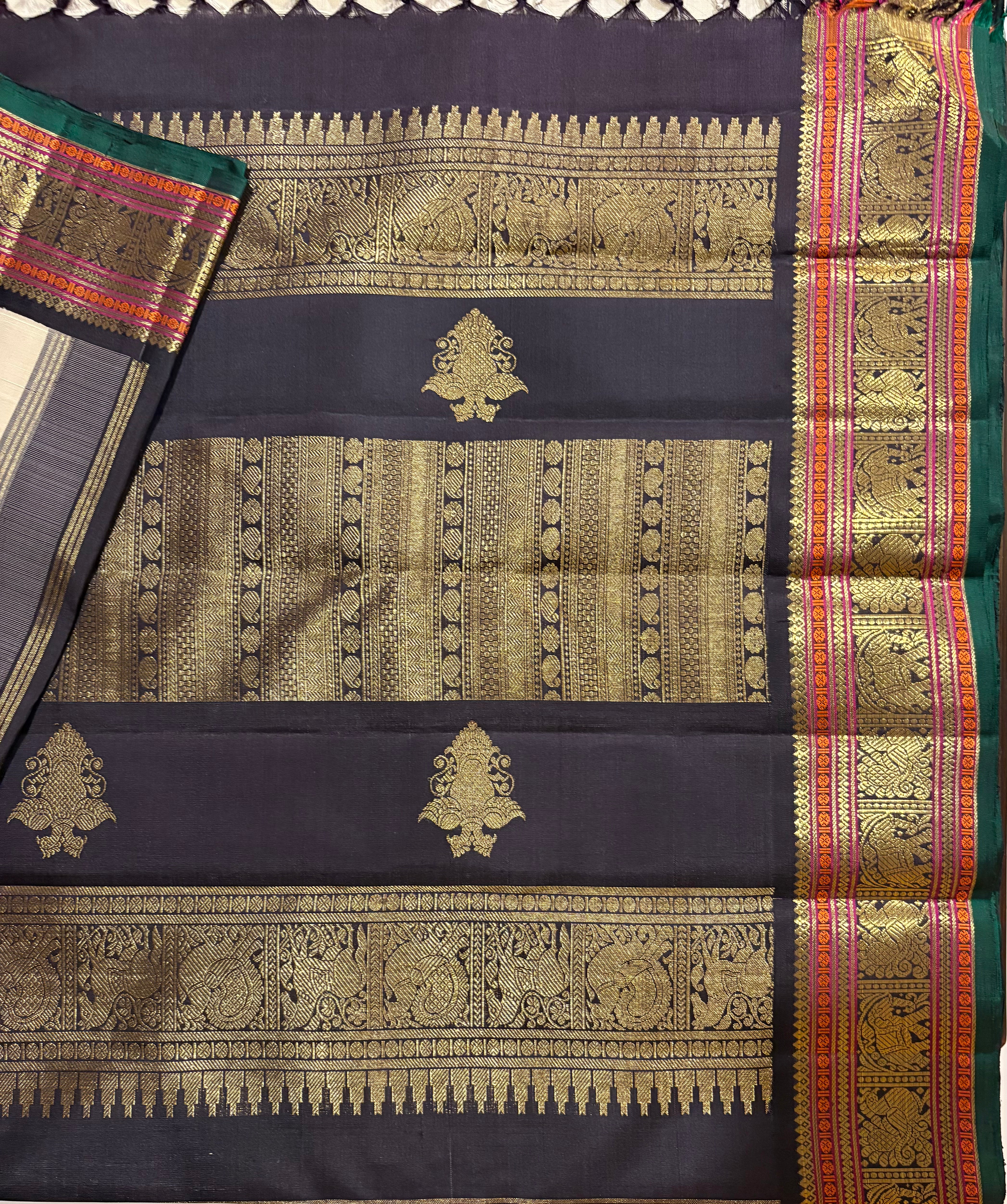 Light Beige Korvai Kanjivaram Silk Saree with Kanchana border RK0574